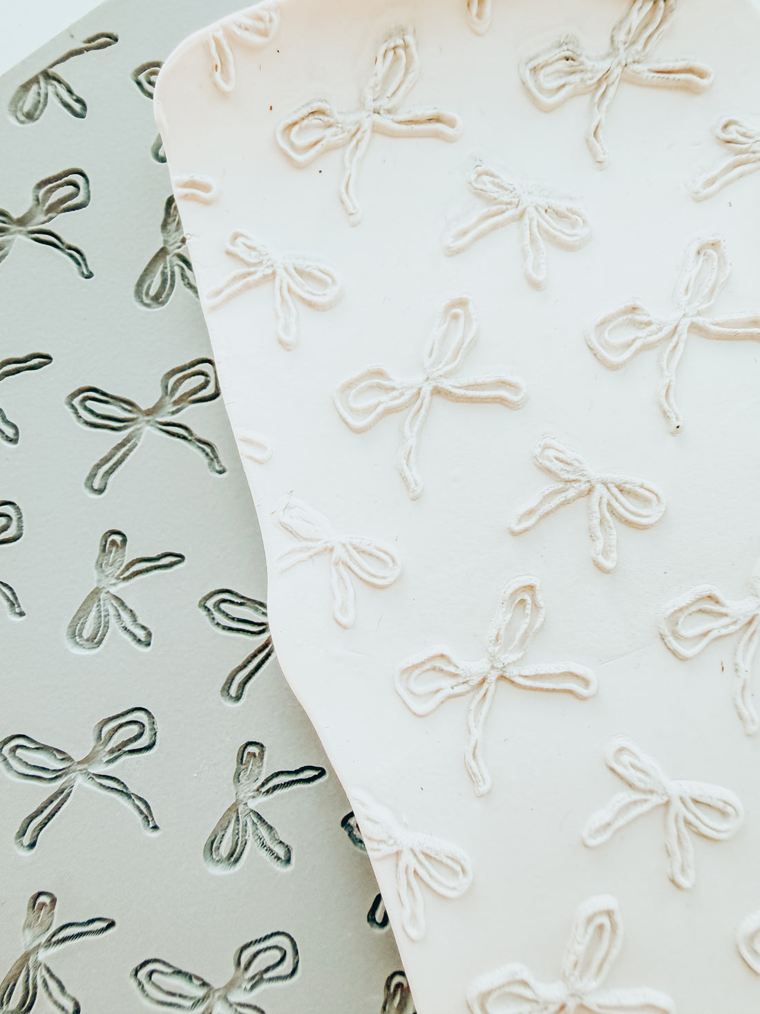 Organic Ribbon Bow Texture Mat