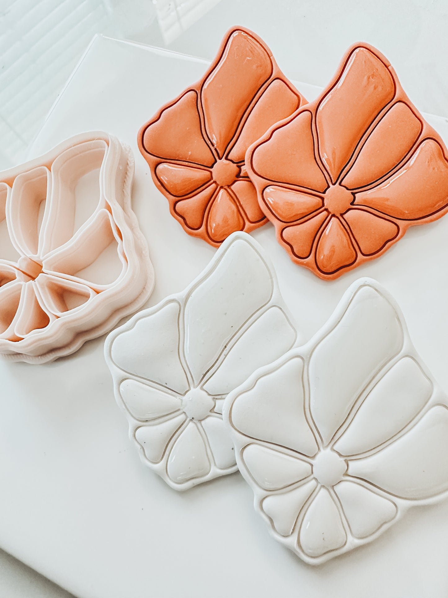 Peaches Clay Cutter 2.00”