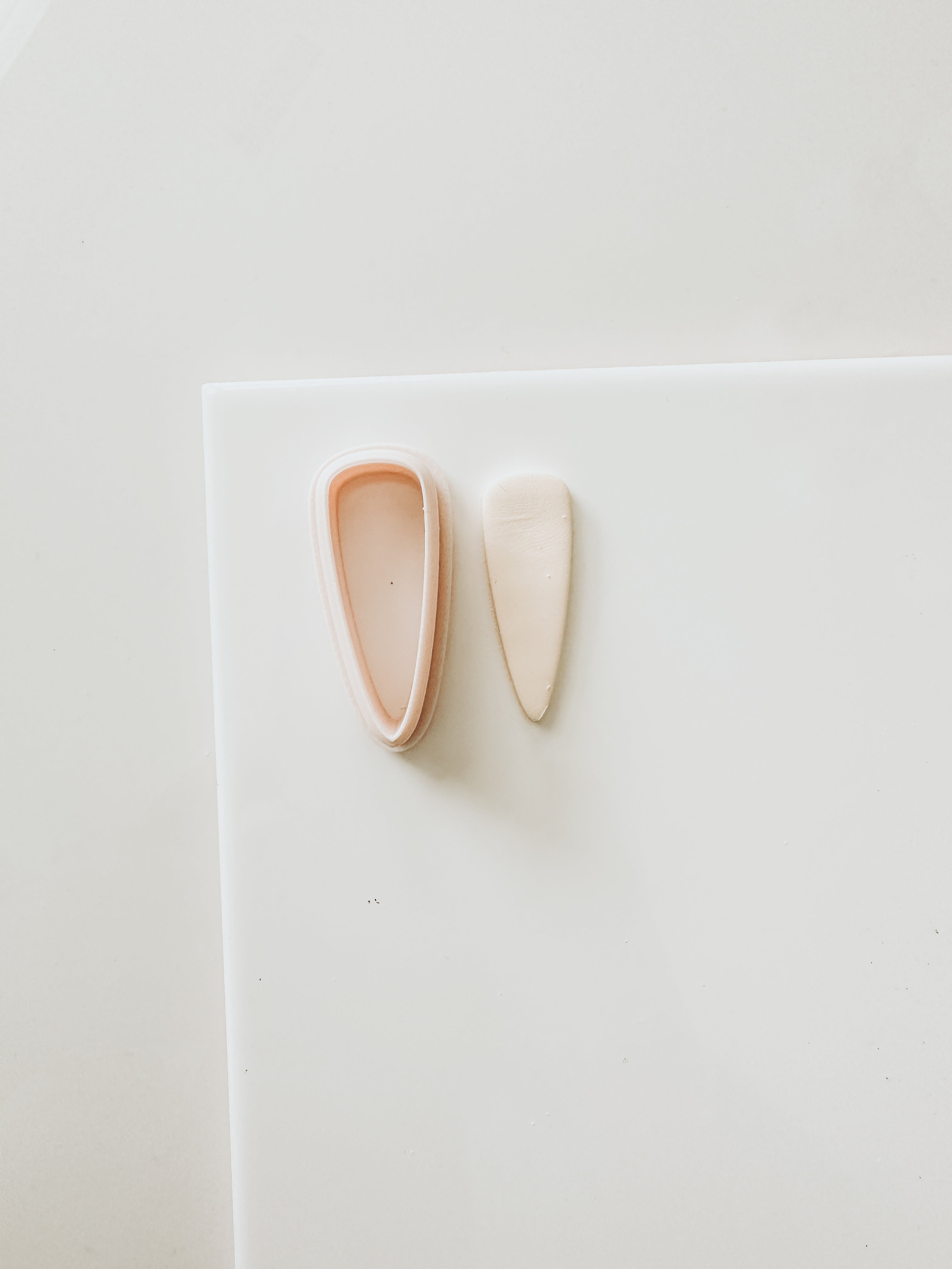 Cherrie Dagger Clay Cutter