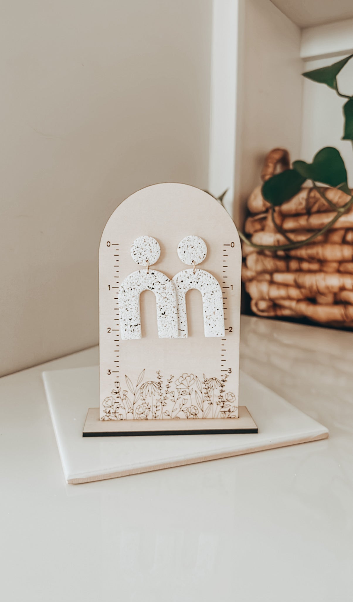 Wooden Floral Jewelry Display With Measurements