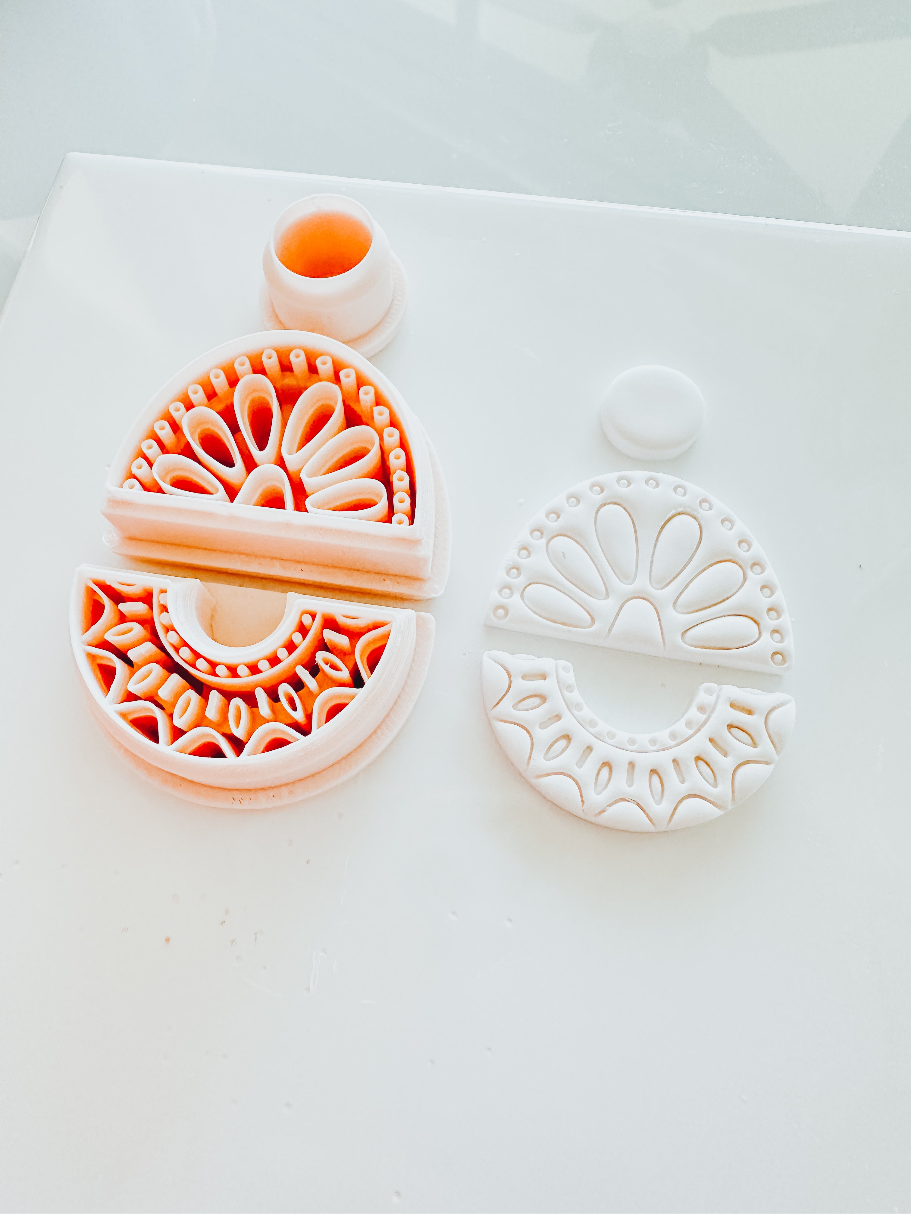 Kara Floral & Dots Embossed Clay Cutter