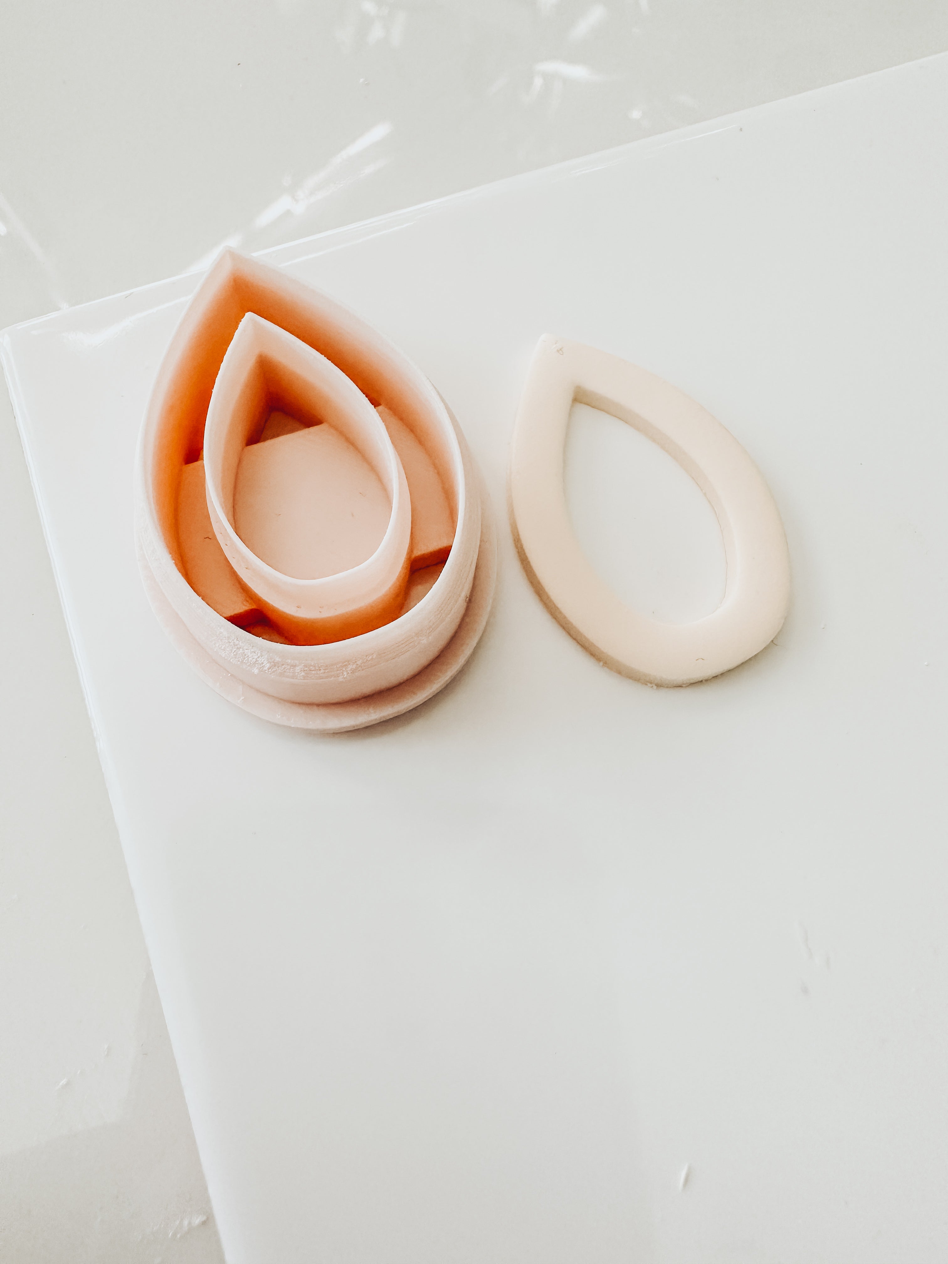 Camille Outline Cut Drop Clay Cutter 1.50”