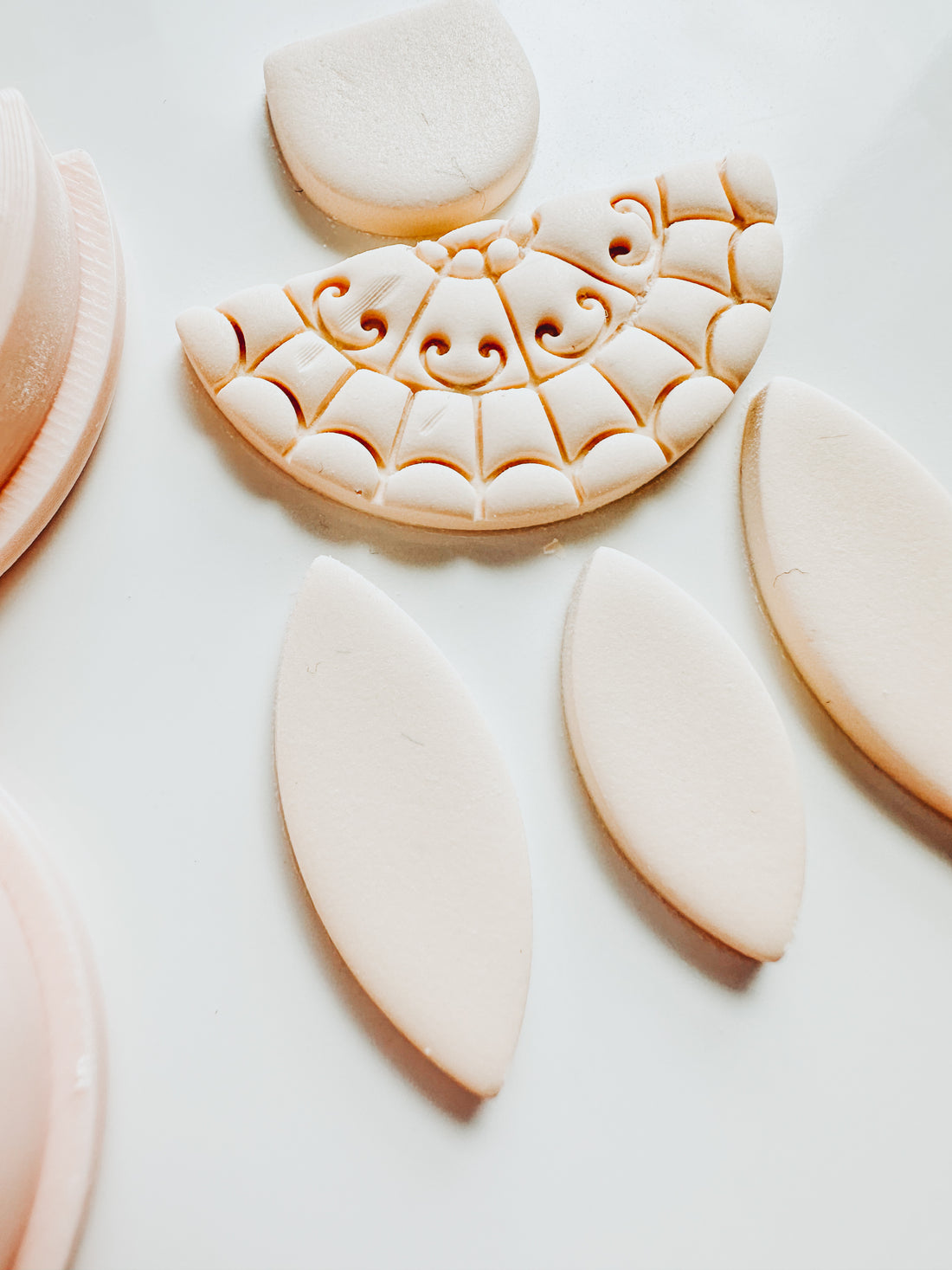 Magnolia Embossed 3 Piece Clay Cutter