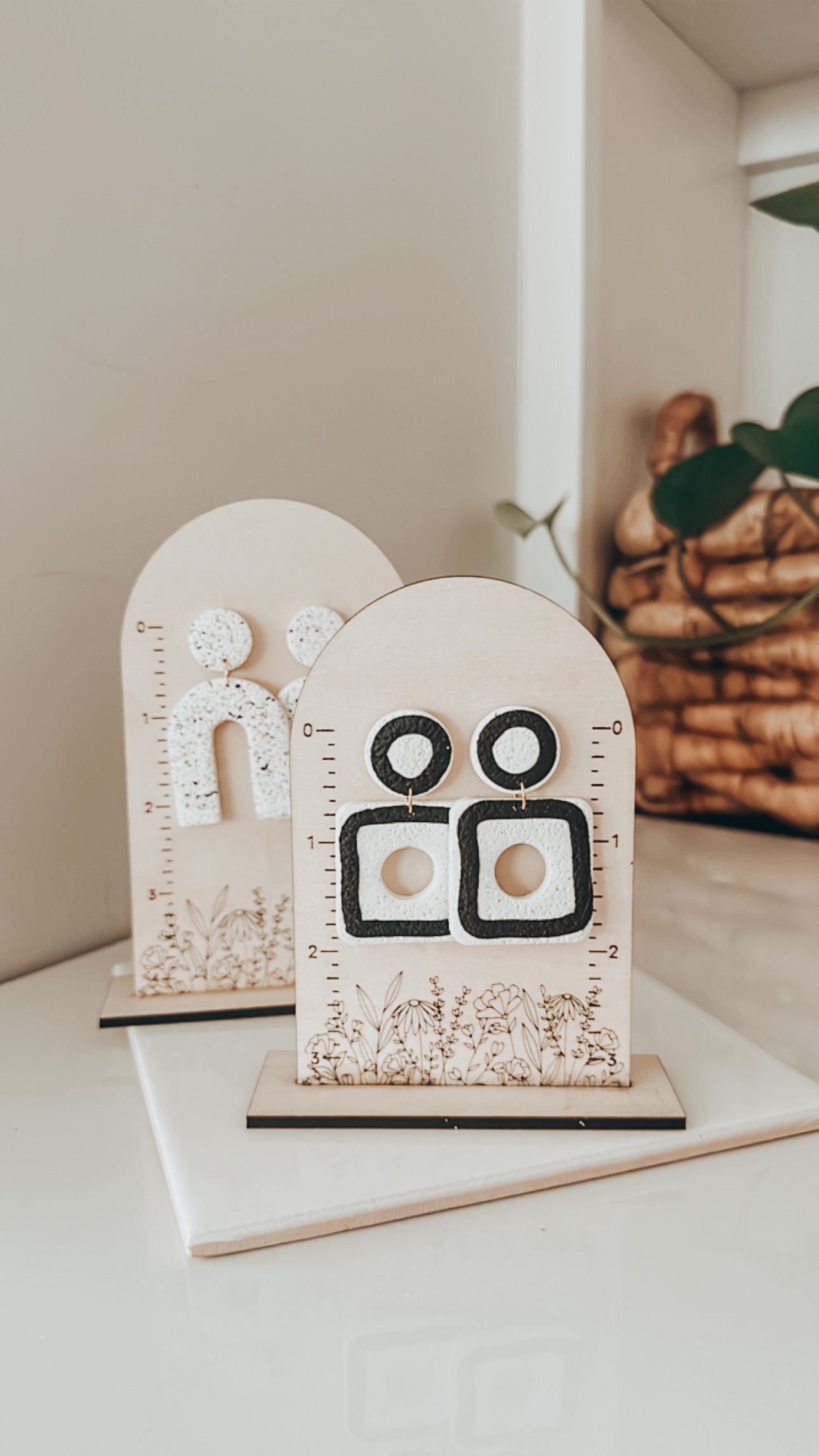 Wooden Floral Jewelry Display With Measurements