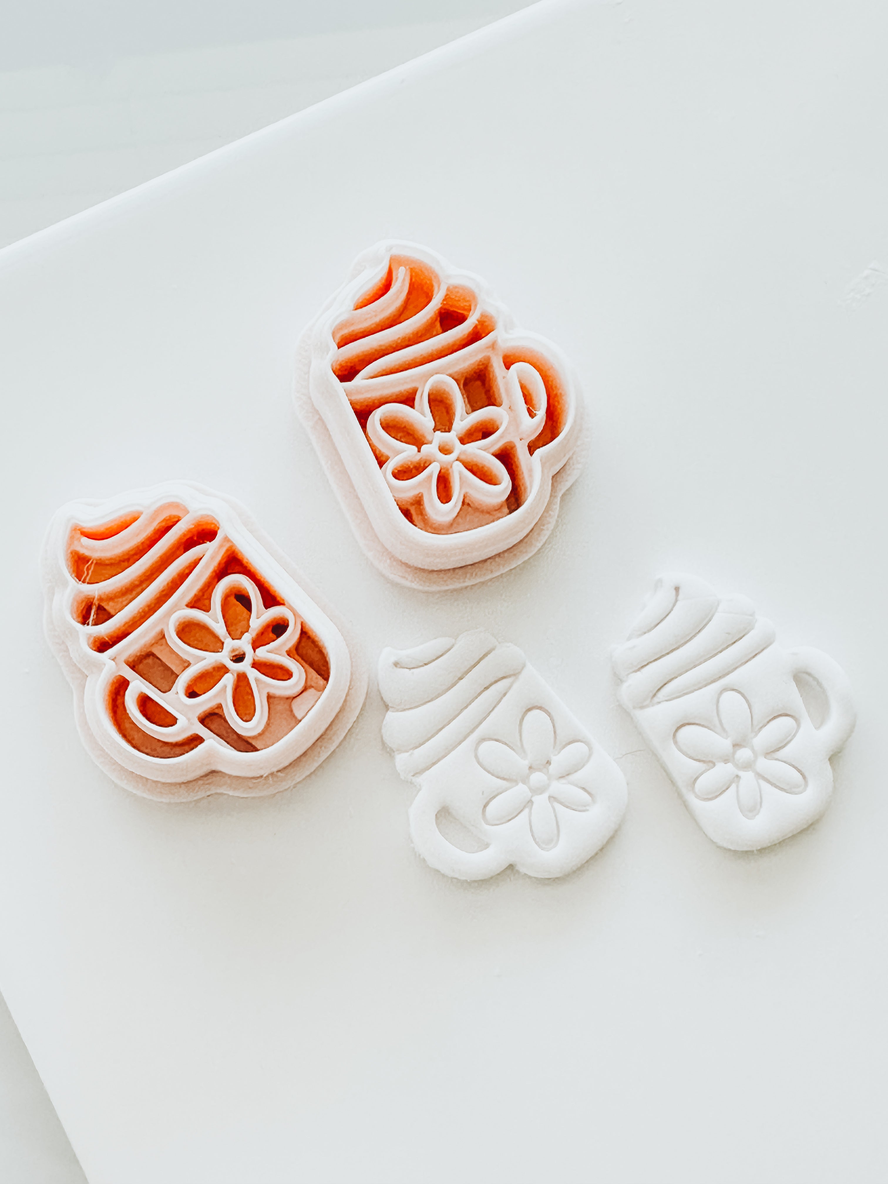 Retro Flower Mugs Clay Cutter Set