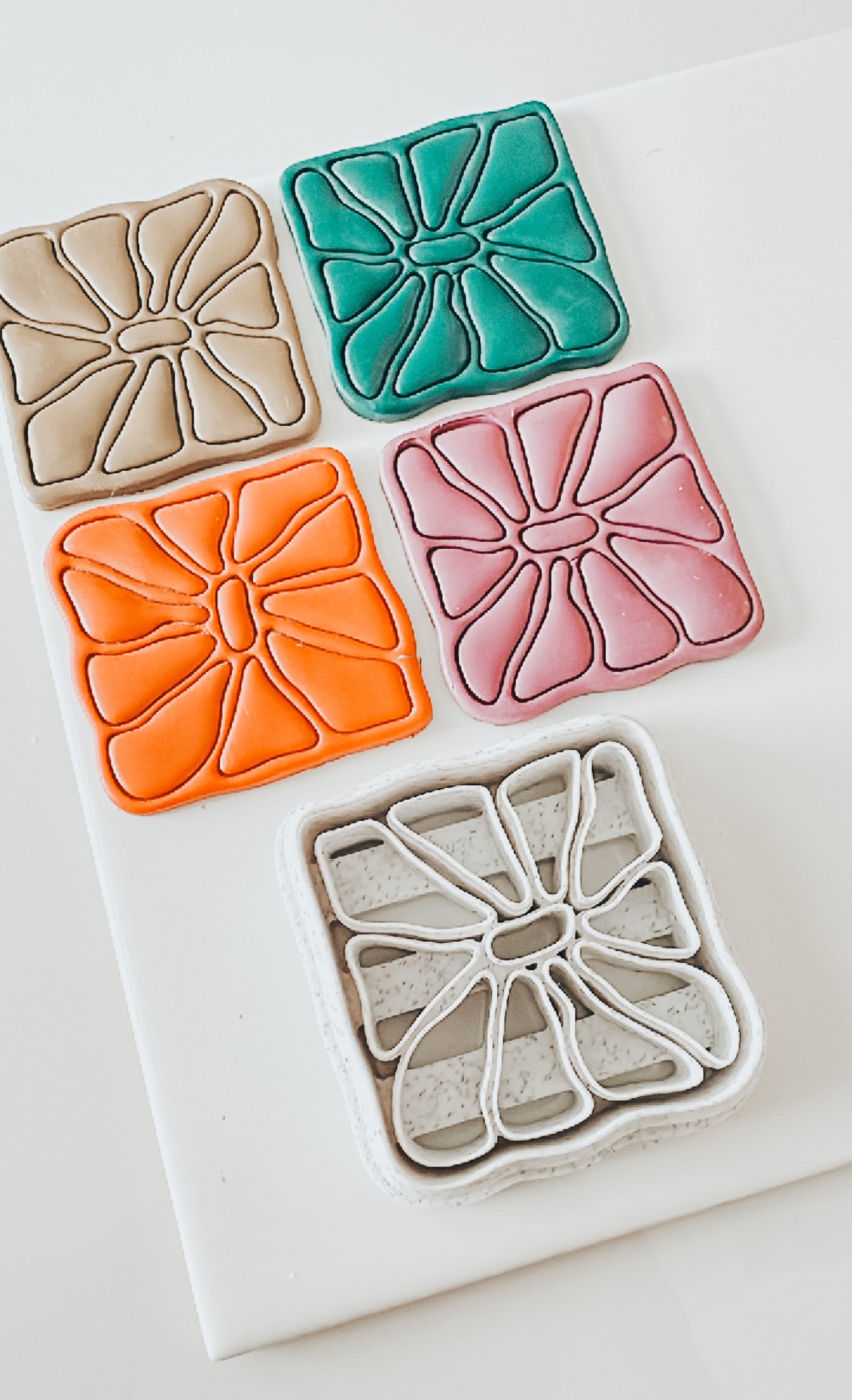 Maeve Magnet Abstract Clay Cutter 1.75”