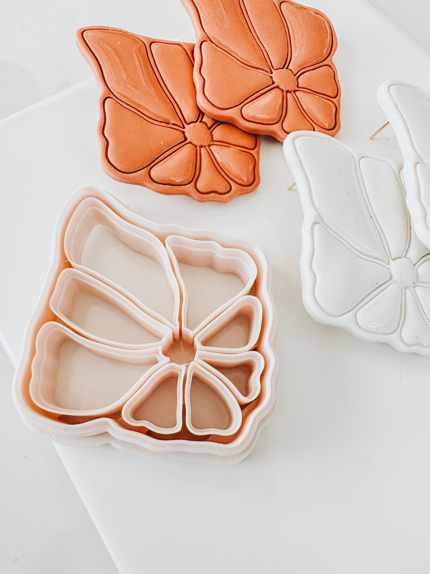 Peaches Clay Cutter 2.00”