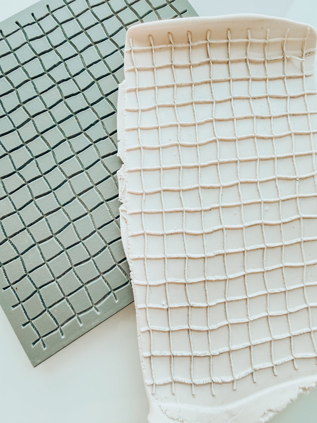 Wavy Checkered Texture Mat