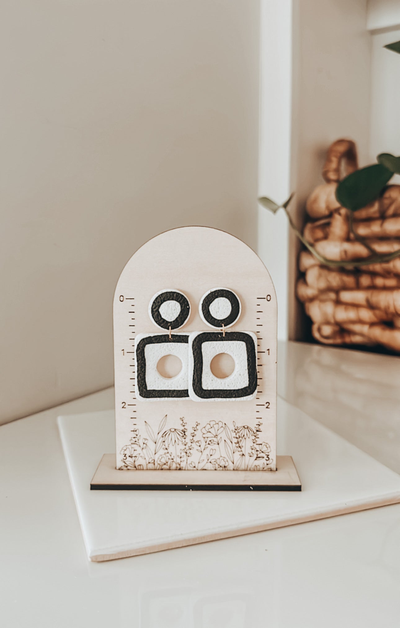 Wooden Floral Jewelry Display With Measurements