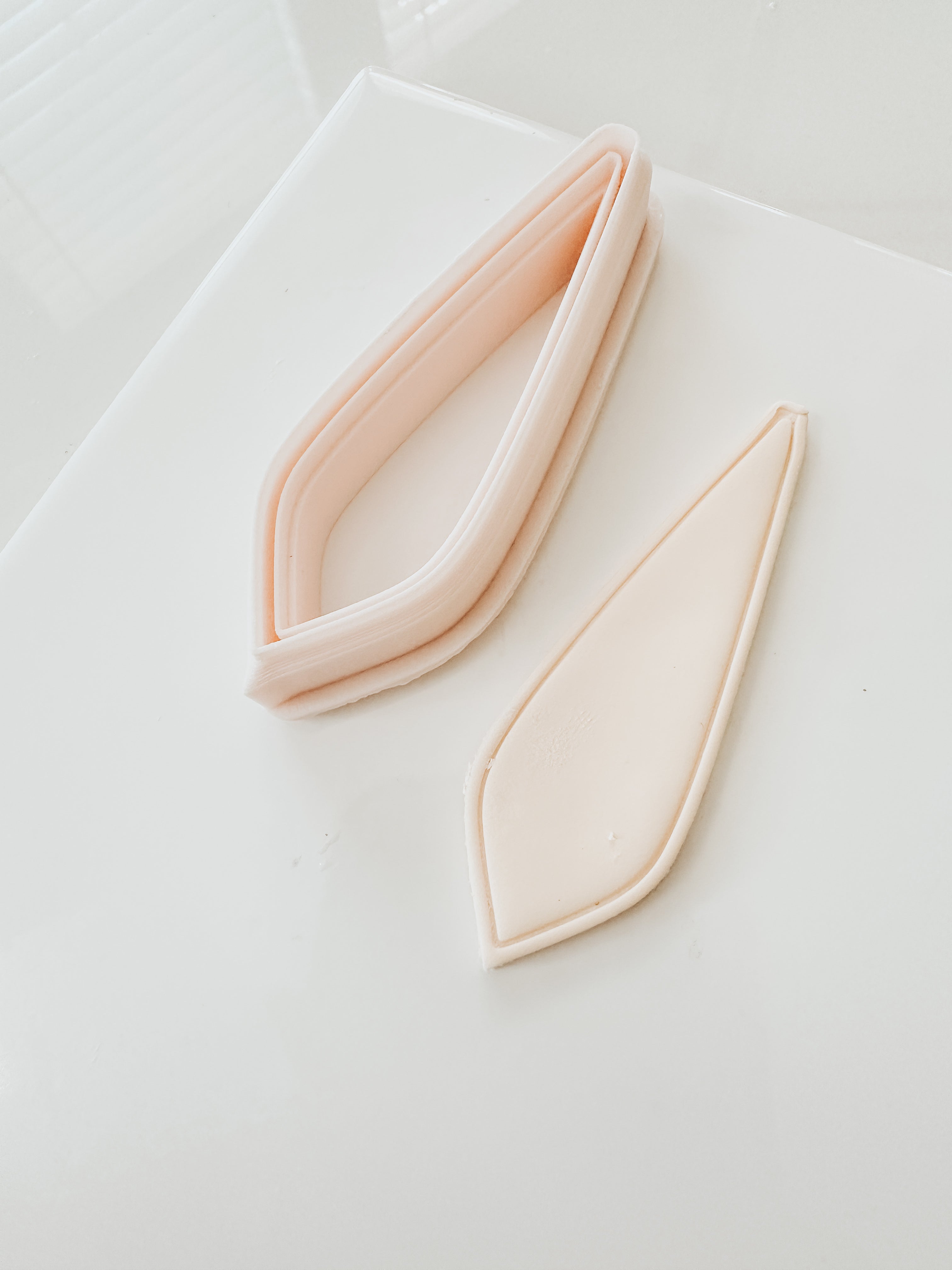 Chloe Bordered Clay Cutter Set