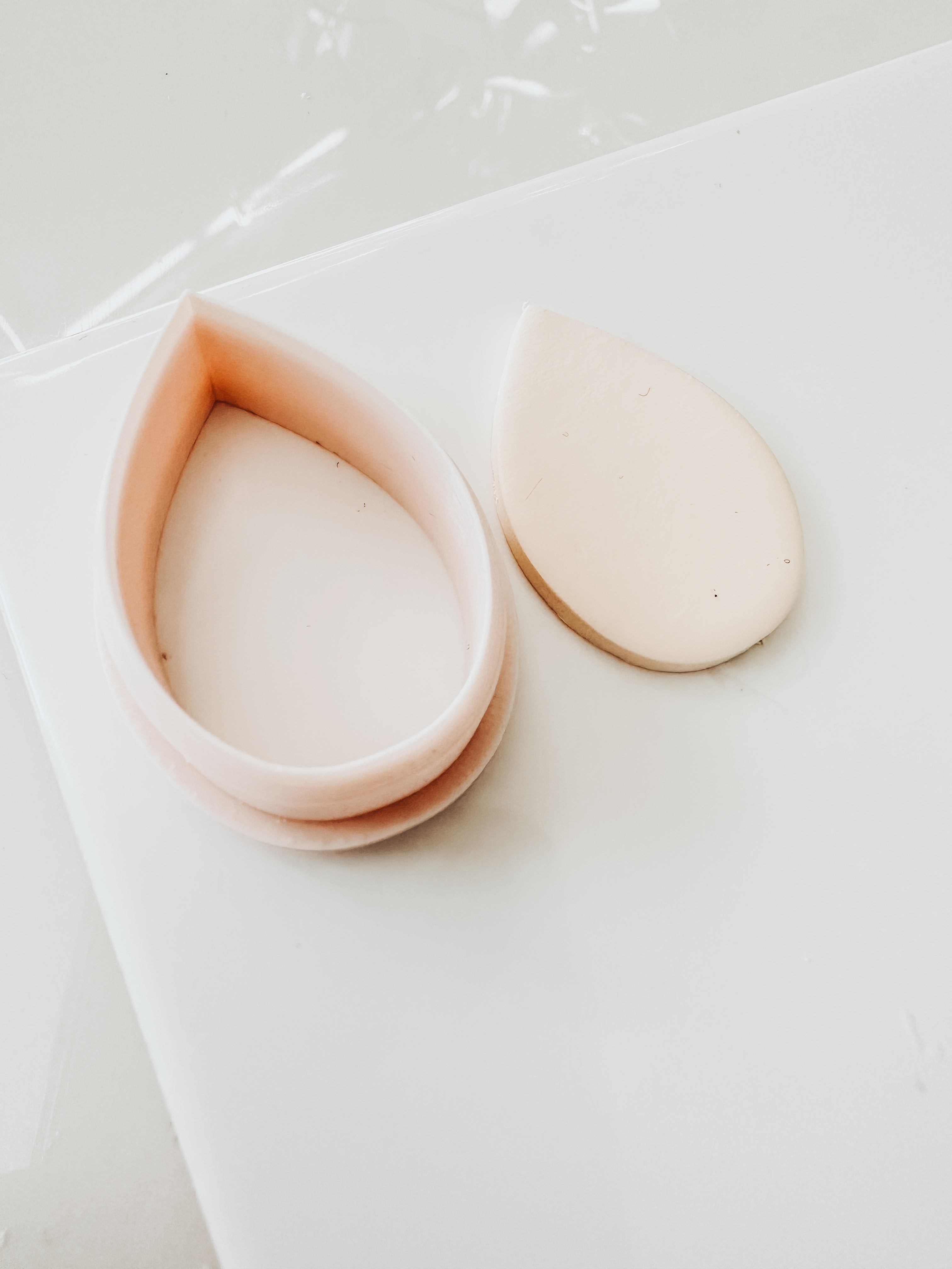 Camille Full Drop Clay Cutter 1.50”