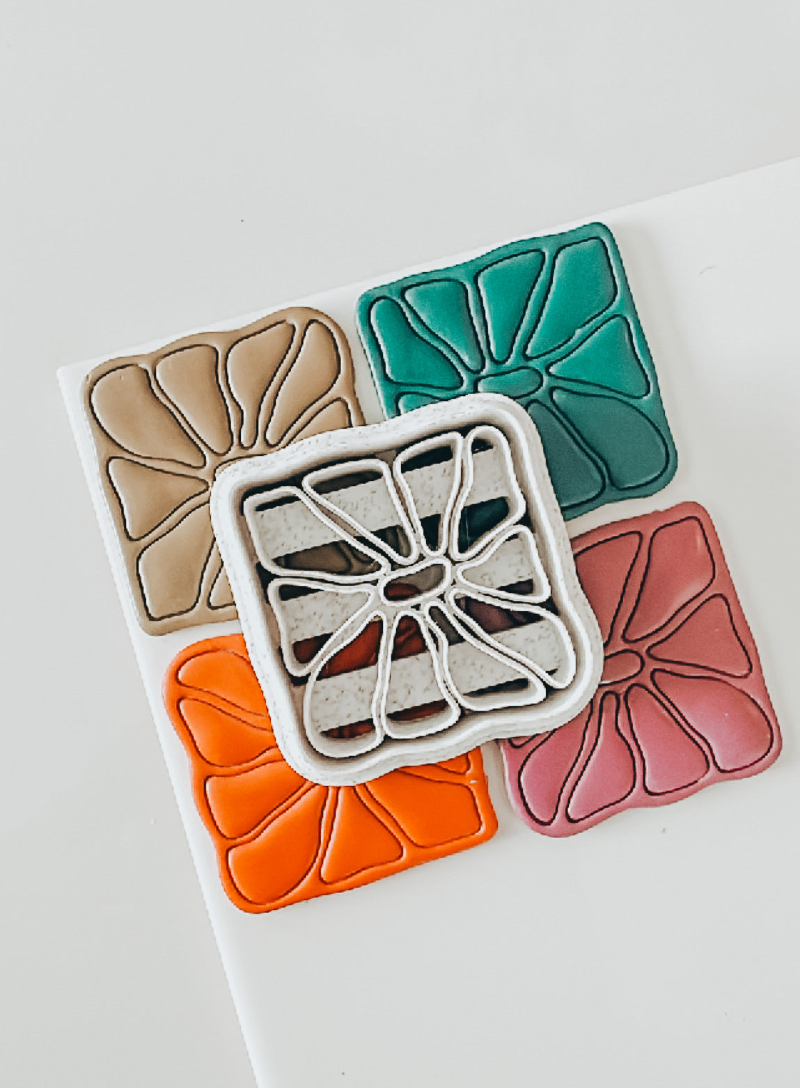 Maeve Magnet Abstract Clay Cutter 1.75”