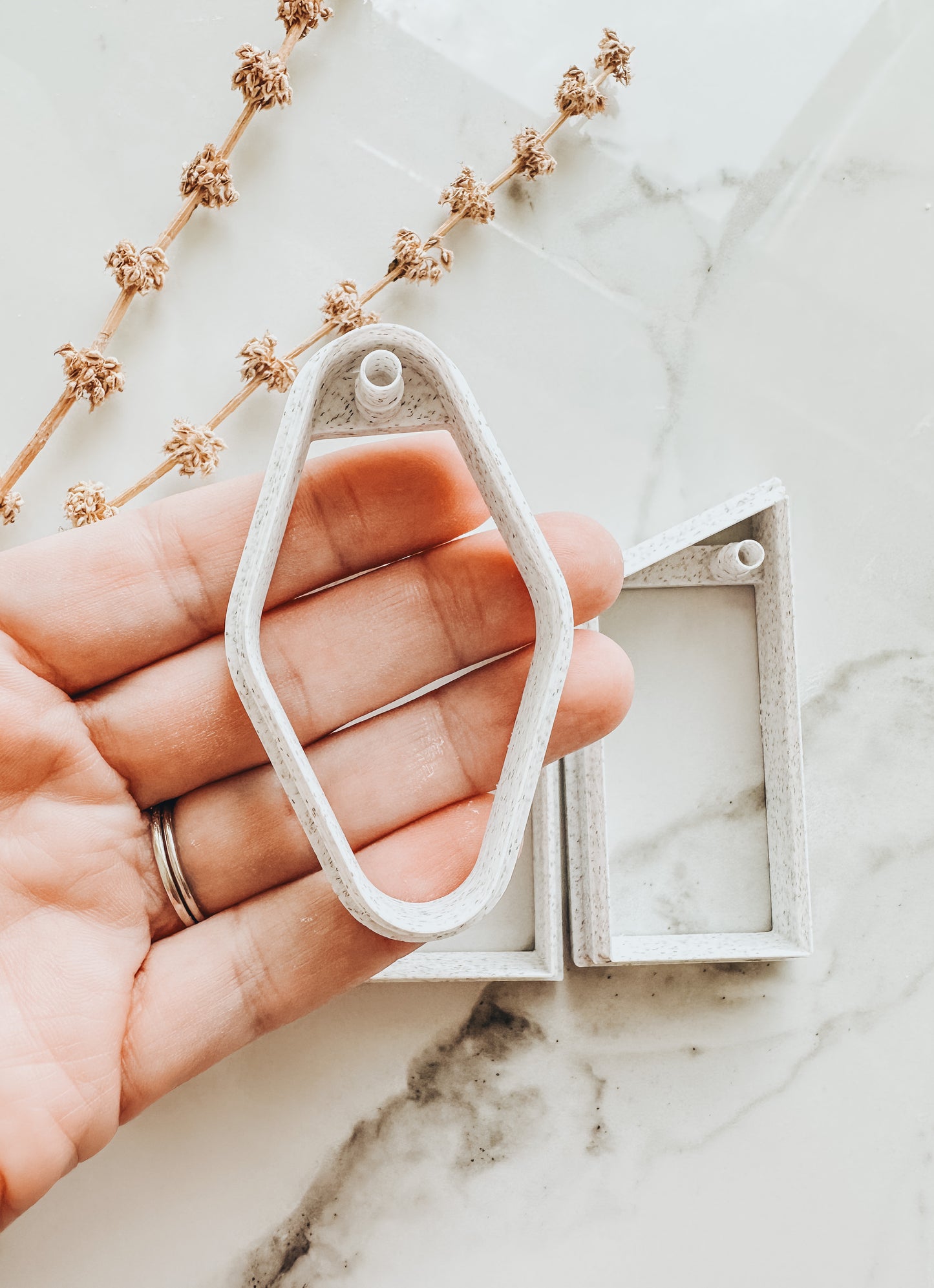 Luggage Tag & Key Chain Clay Cutter