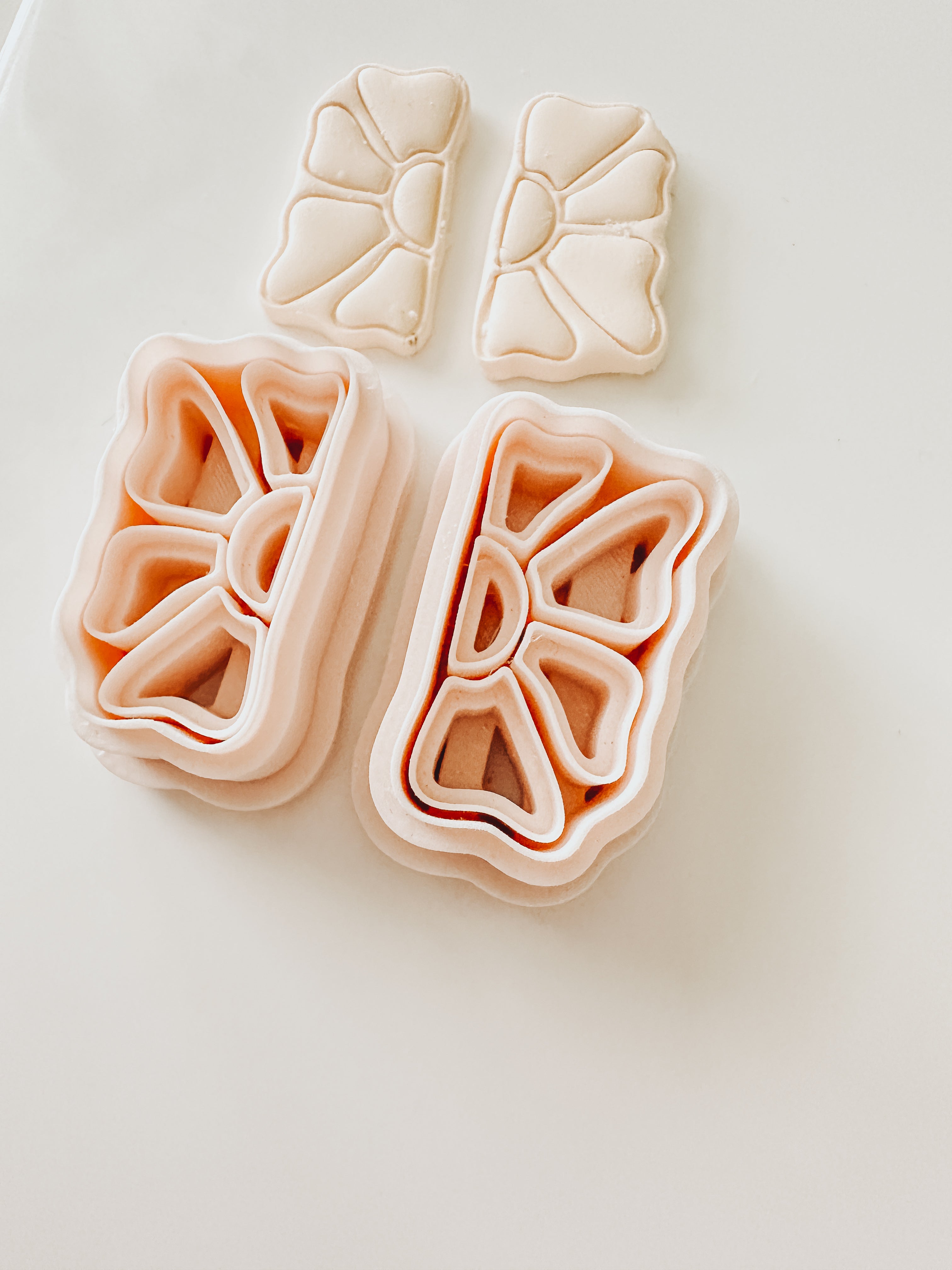 Mango Matisse Clay Cutter Stud Mirrored Set