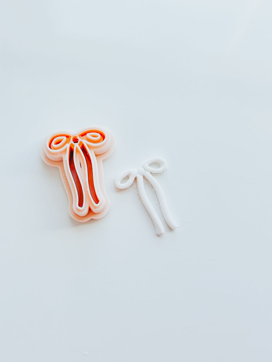 Skinny Summer Bow Clay Cutter