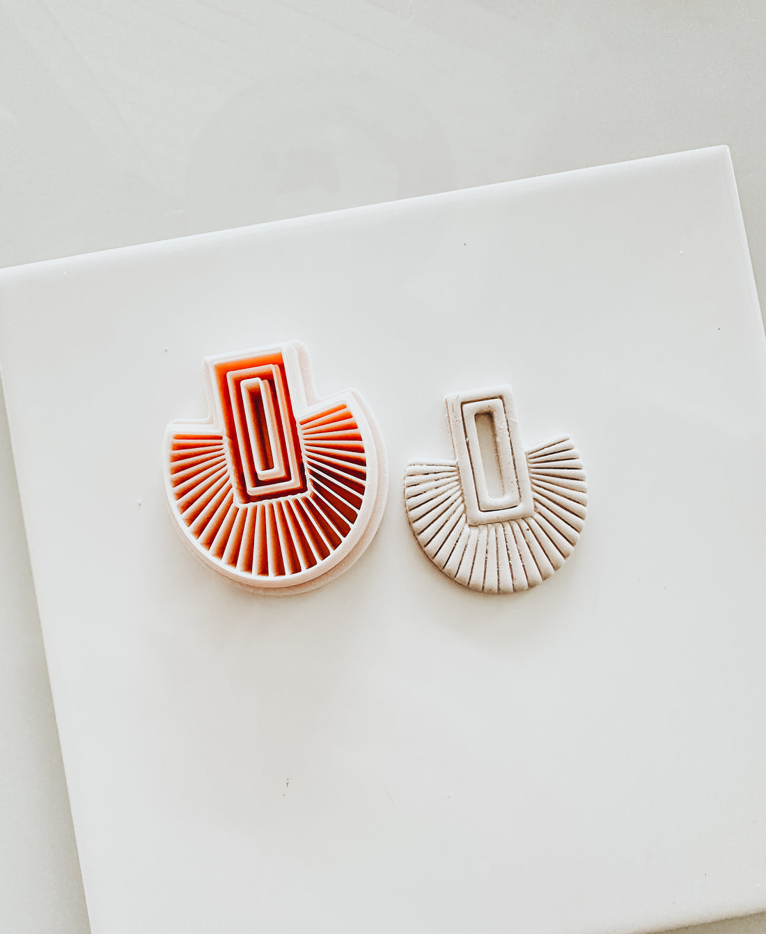 Azeur Fan Embossed Clay Cutter