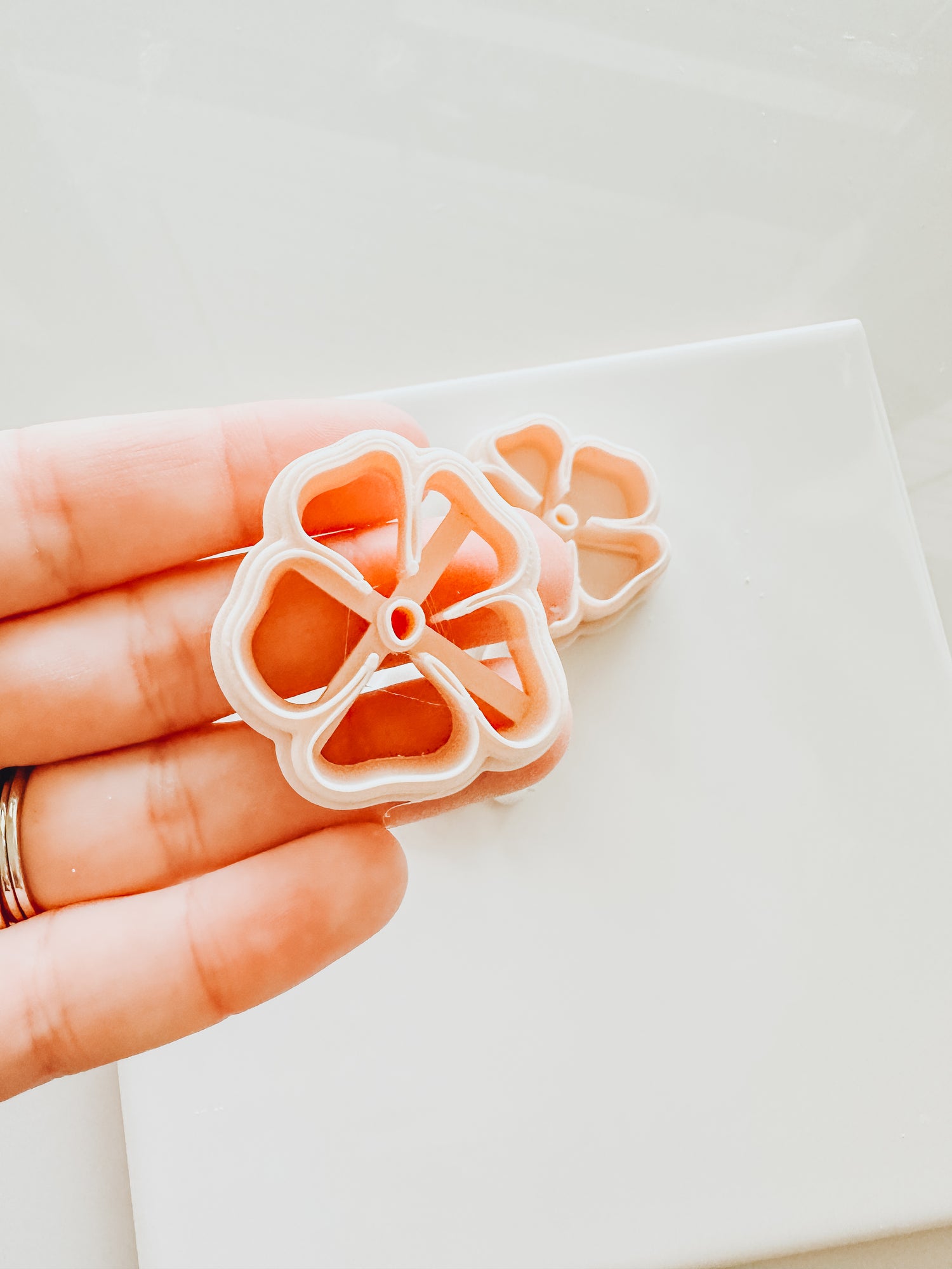 Zoe Abstract Clay Cutter