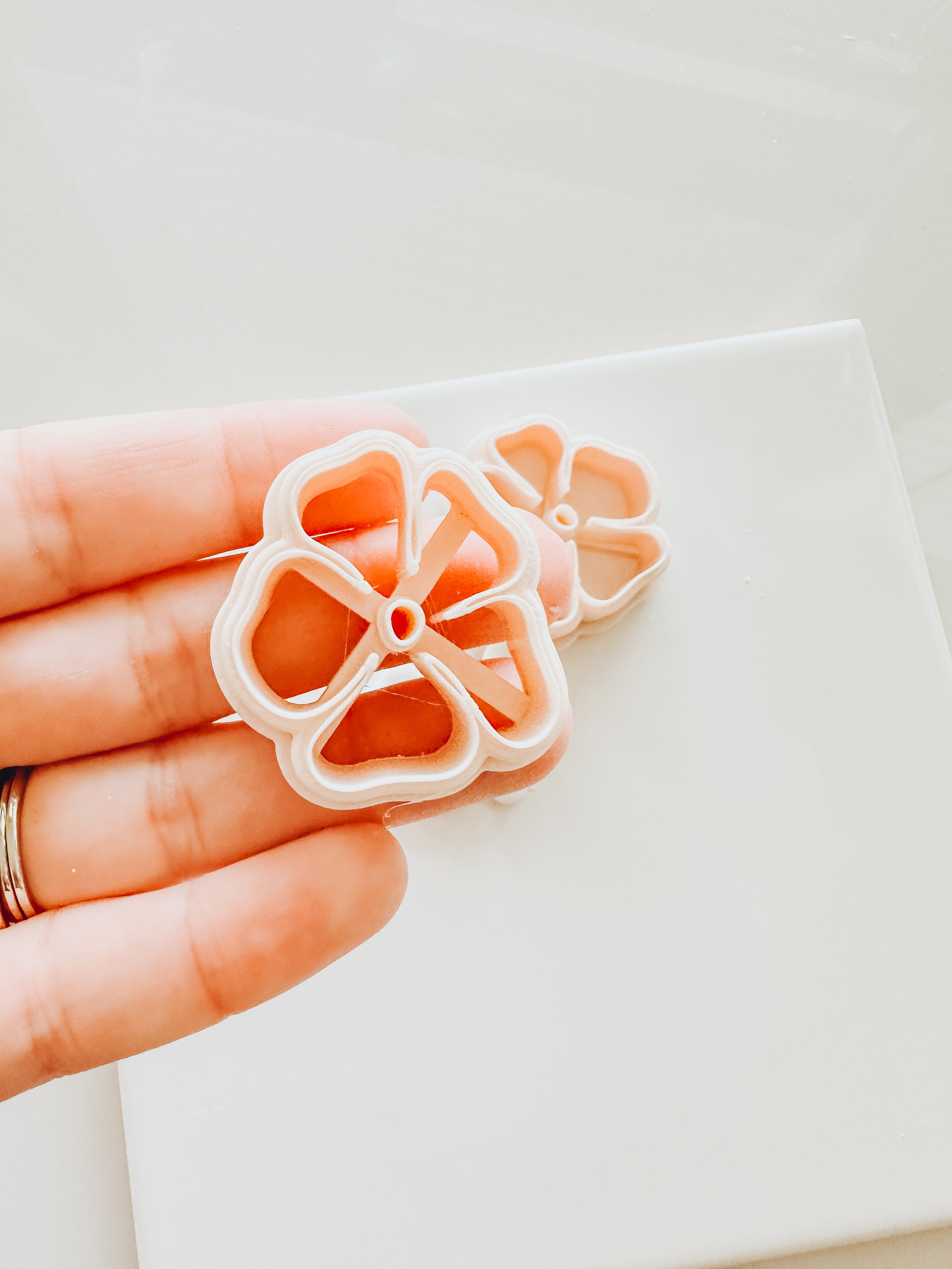 Zoe Abstract Clay Cutter