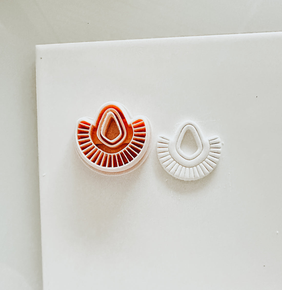 Amina Fan Embossed Clay Cutter