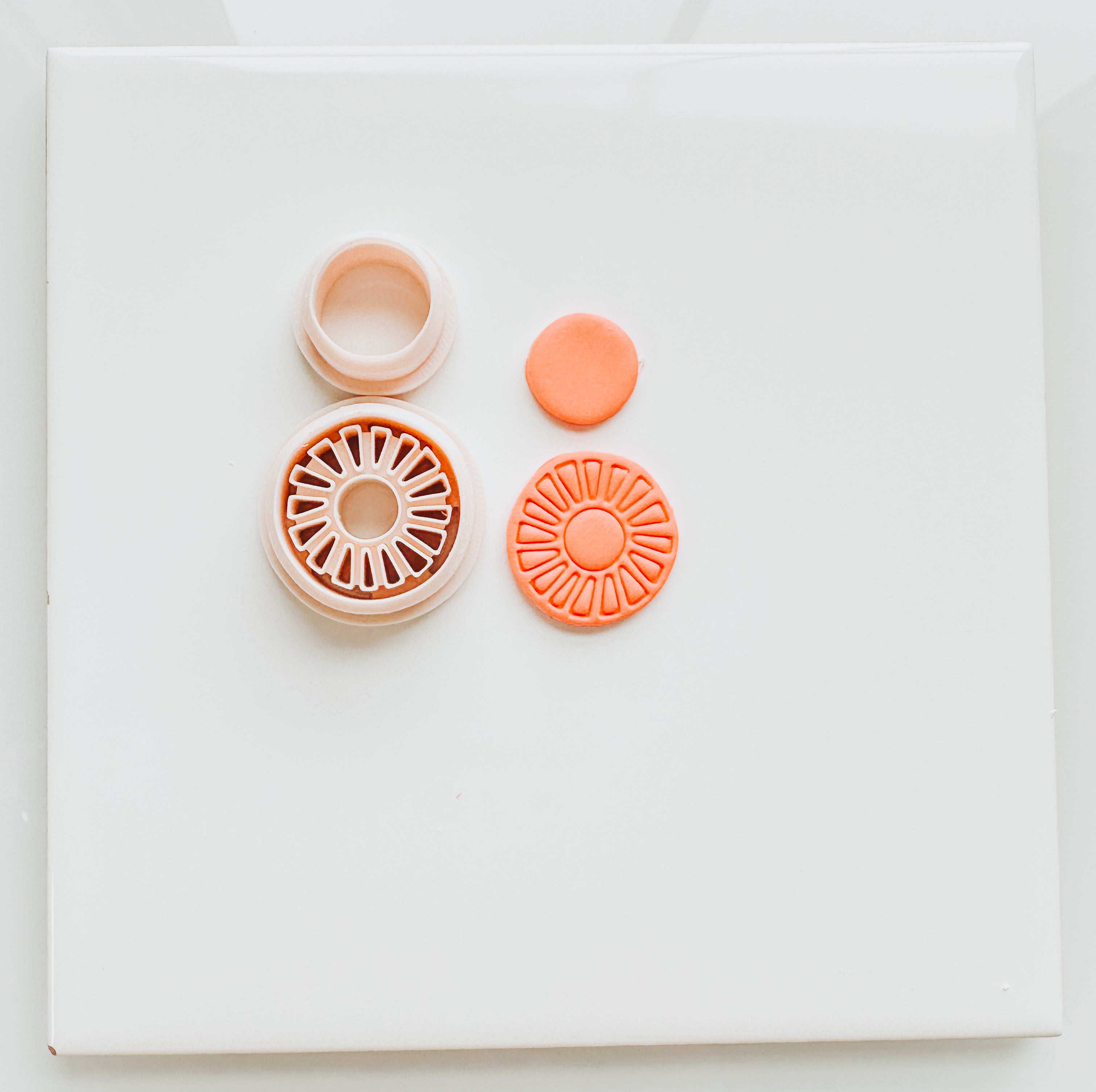 Sunny Days 1.0” 2 Piece Set Clay Cutter