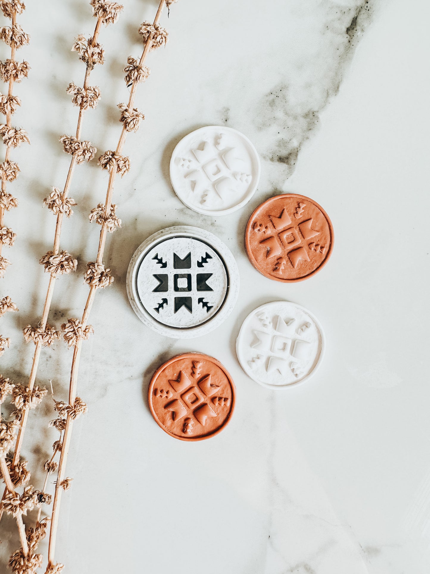 Aztec 2 Clay Cutter (circle with Aztec embossing)