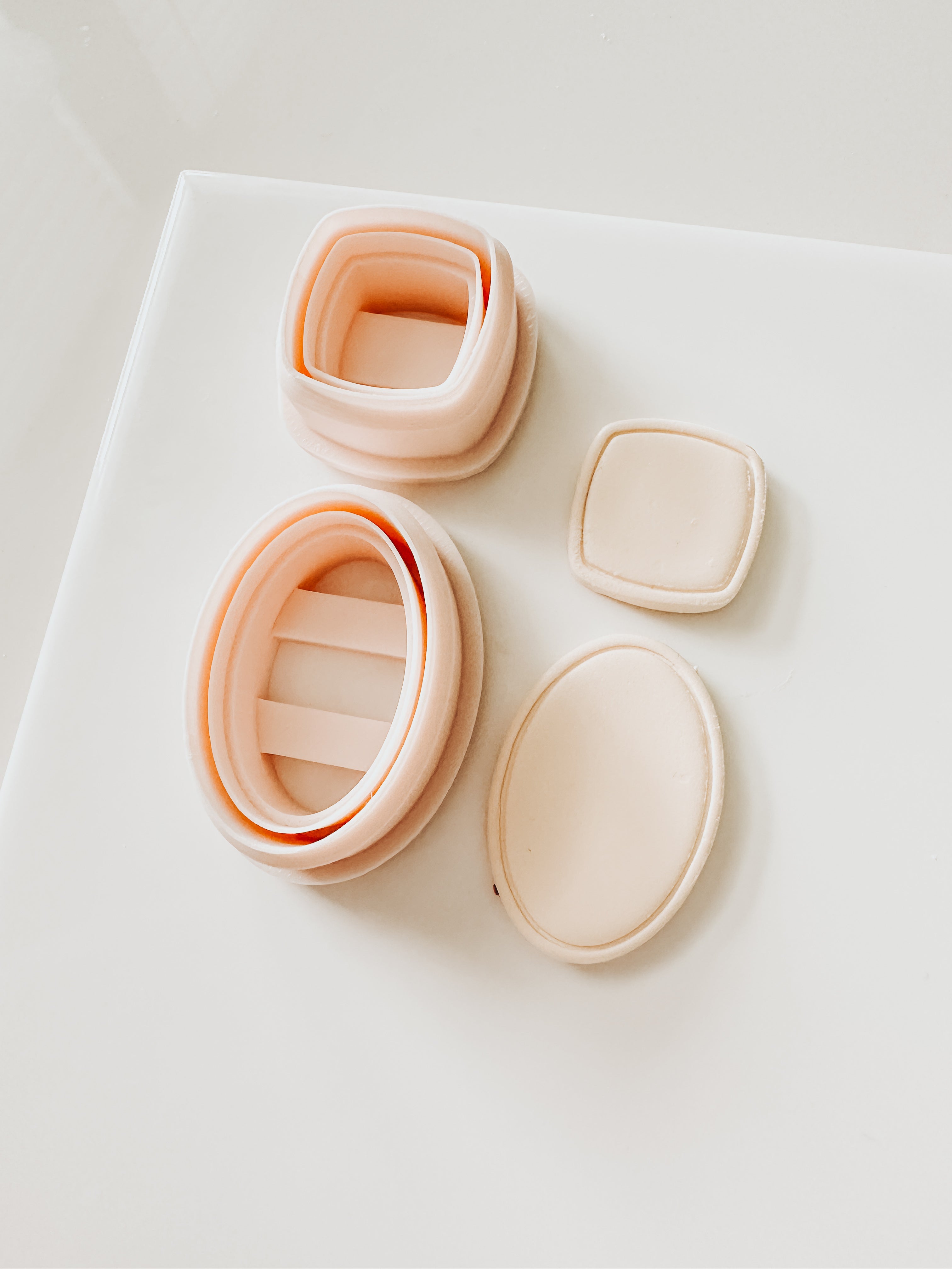 Nyla Bordered 2 Piece Clay Cutters 1.75”