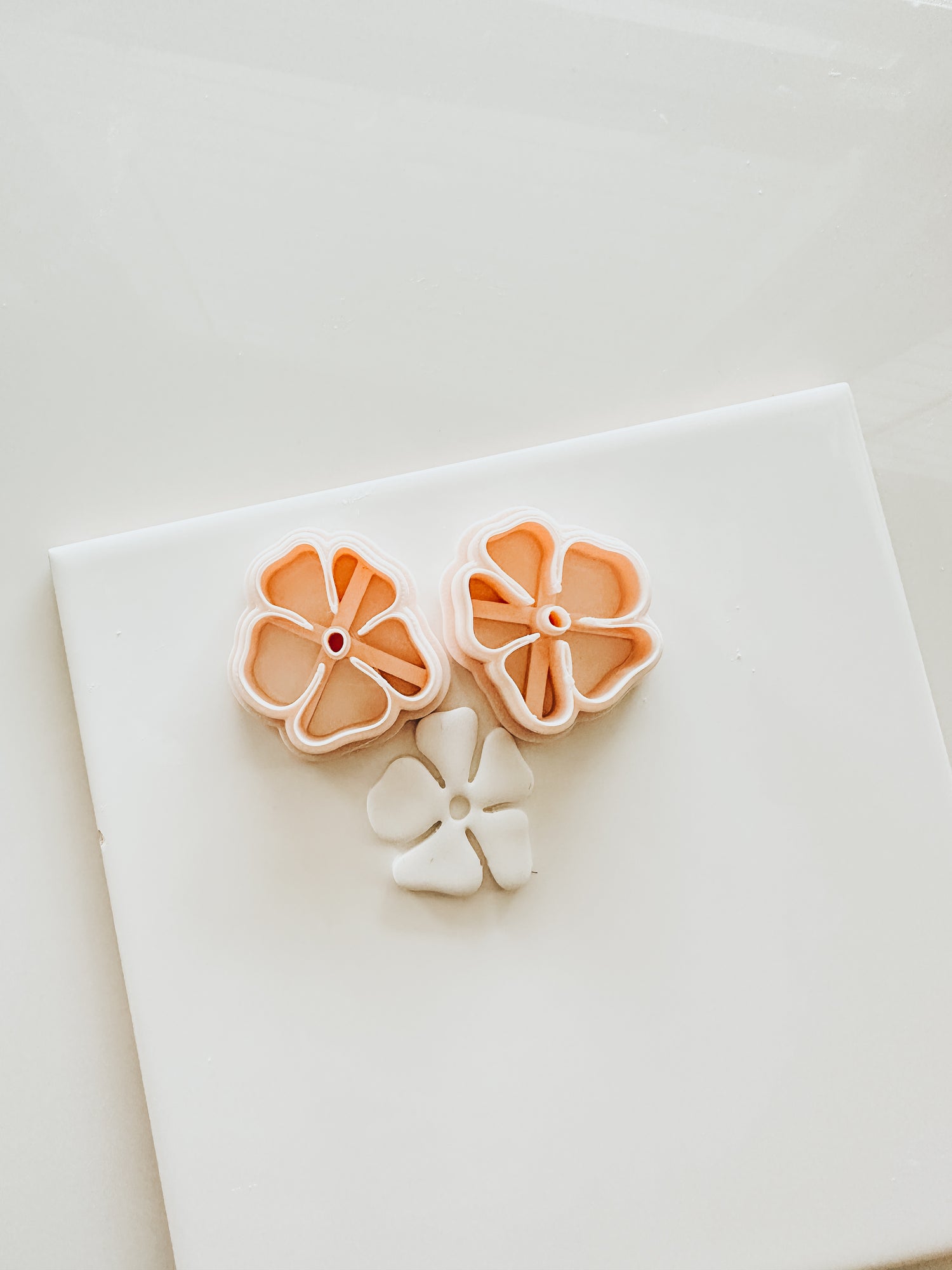 Zoe Abstract Clay Cutter