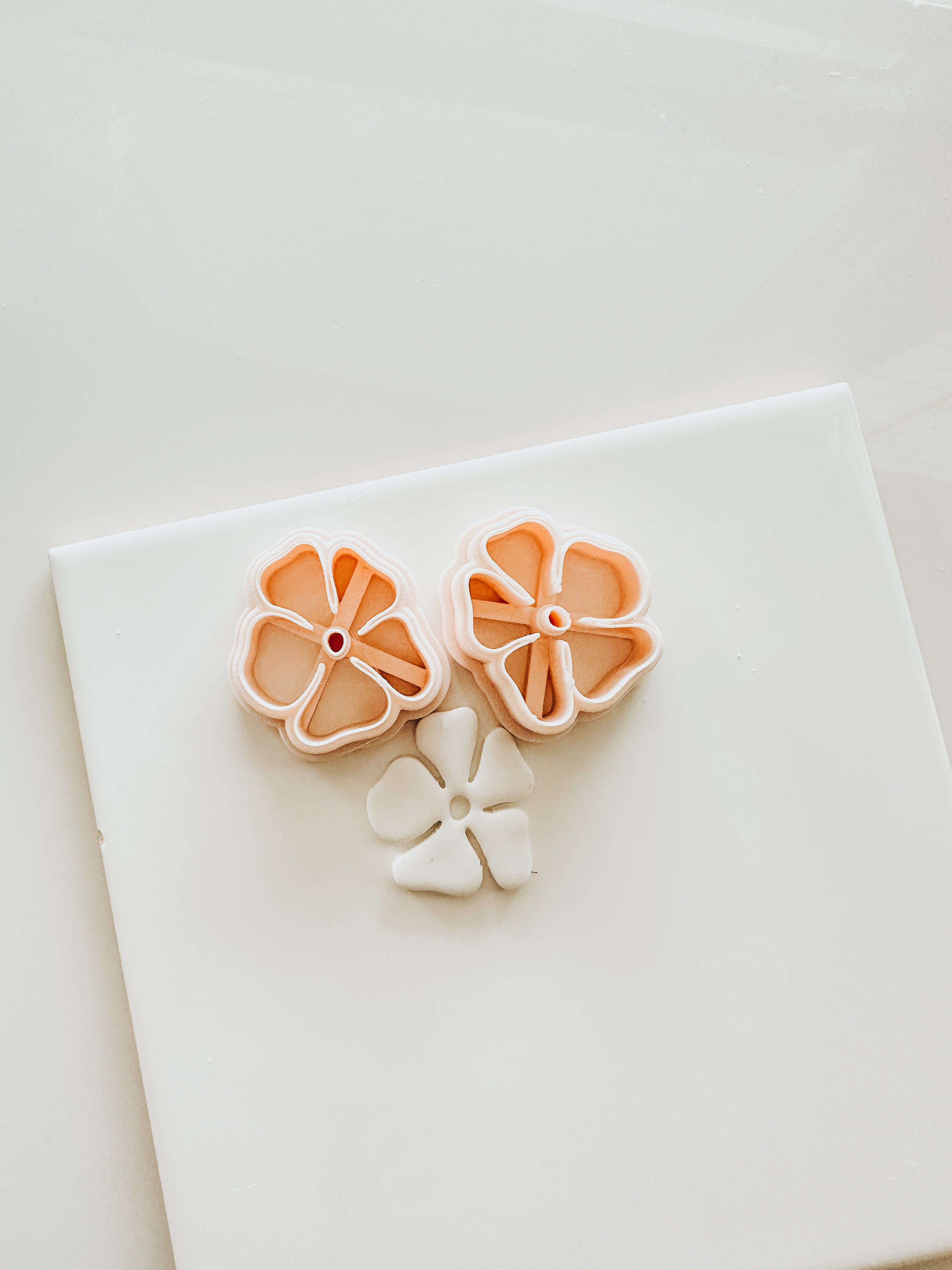 Zoe Abstract Clay Cutter