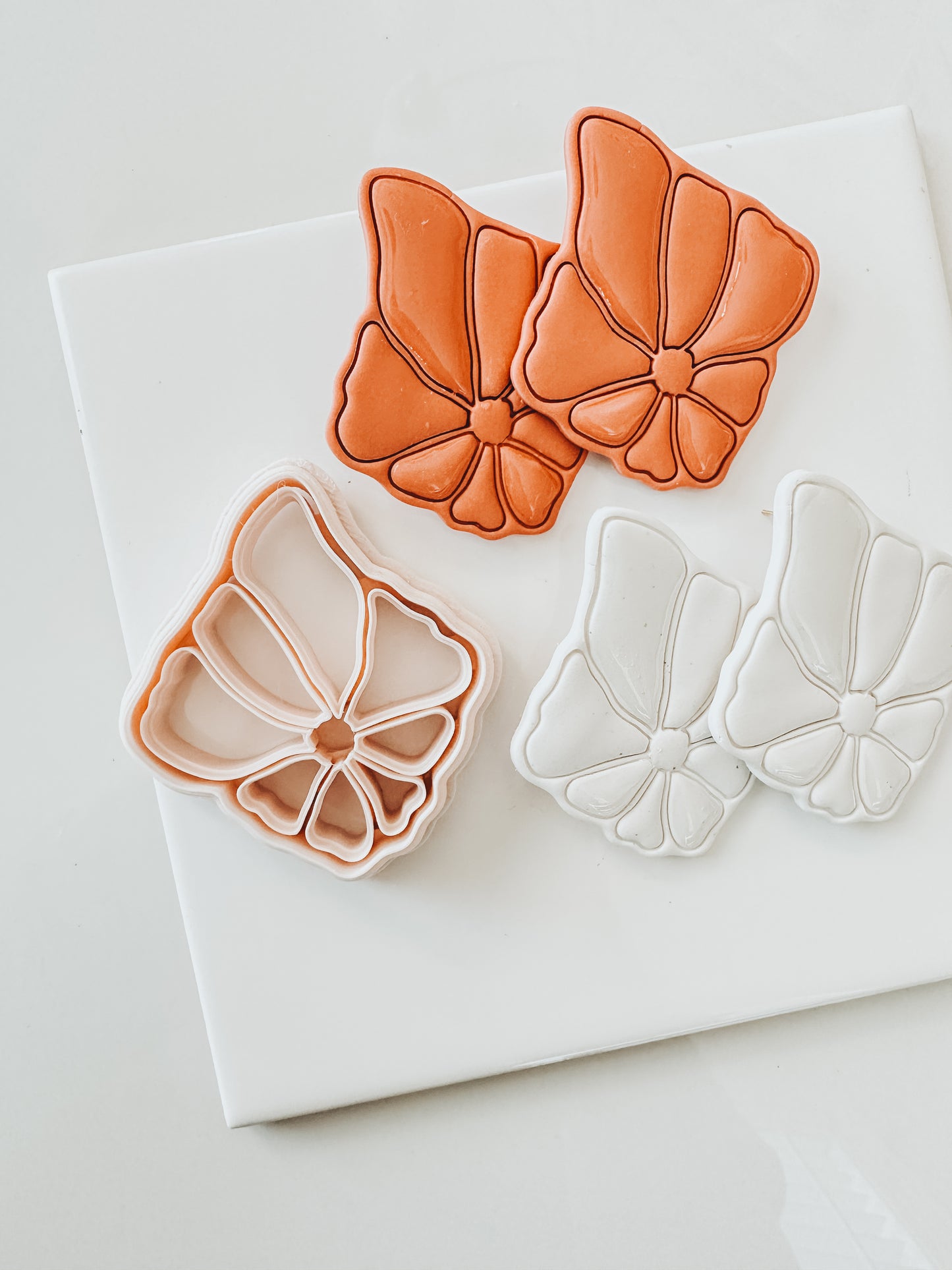 Peaches Clay Cutter 2.00”