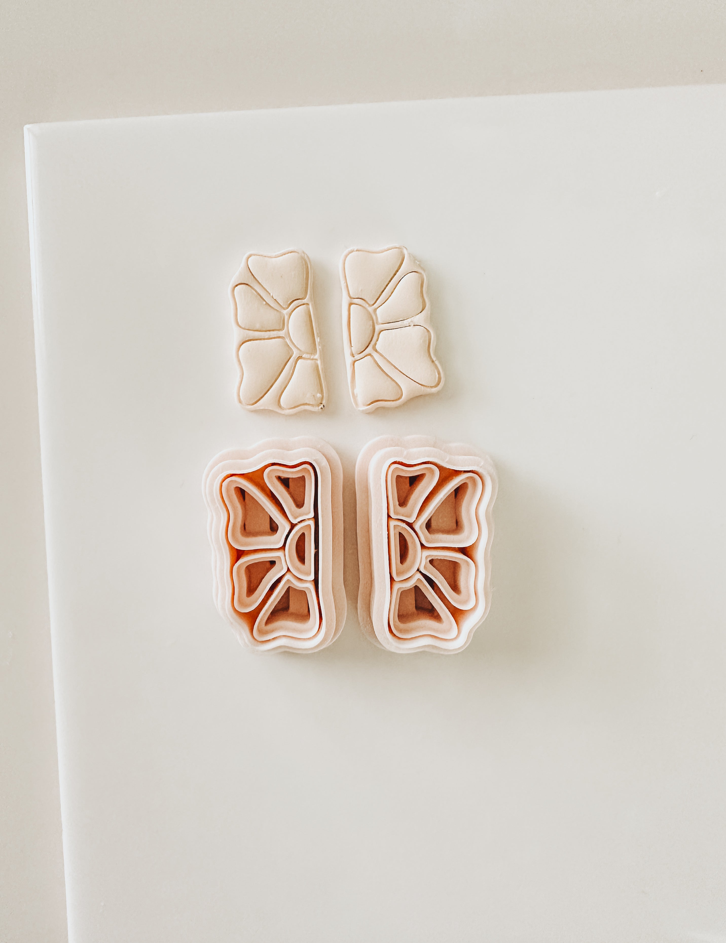 Mango Matisse Clay Cutter Stud Mirrored Set