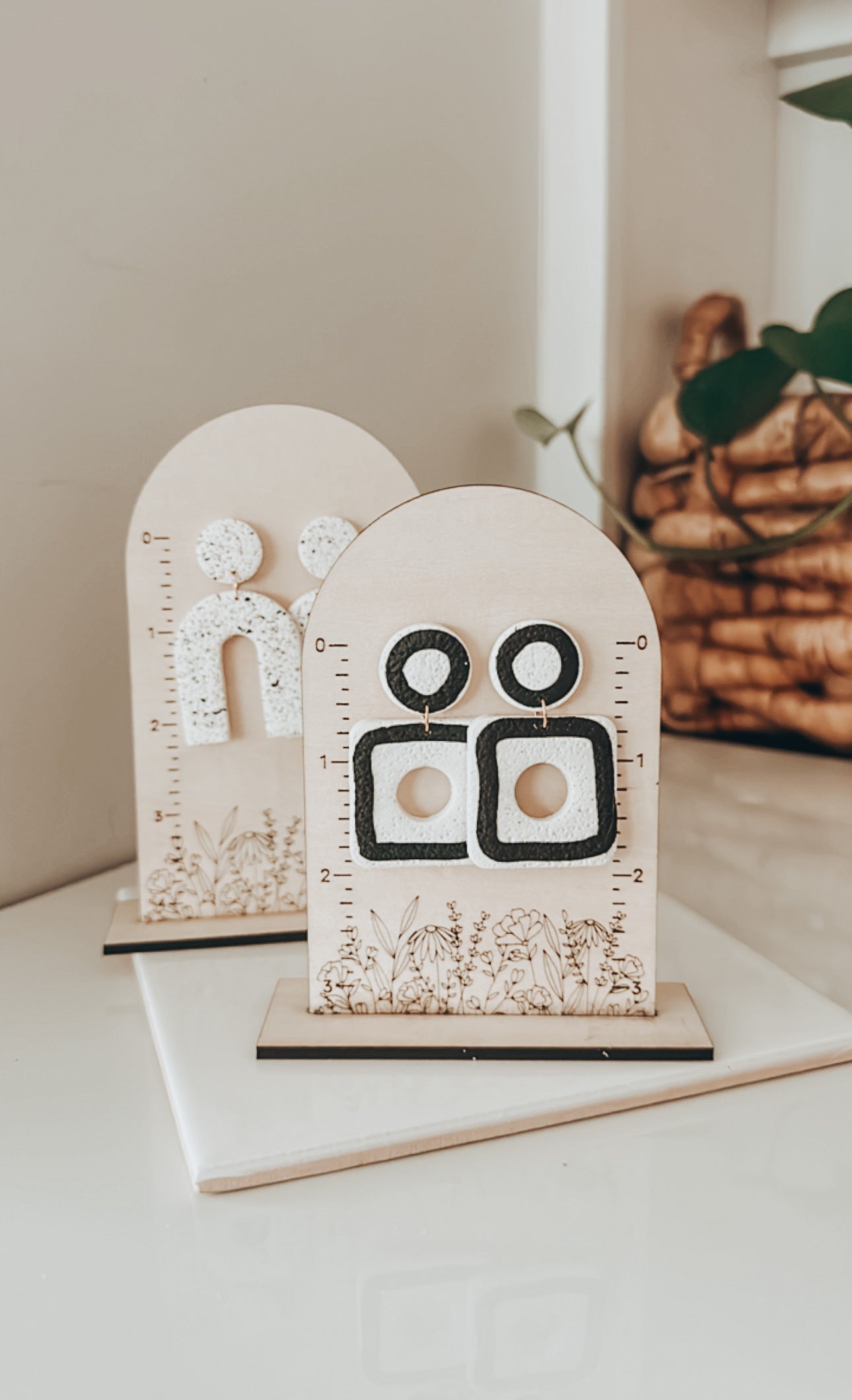 Wooden Floral Jewelry Display With Measurements