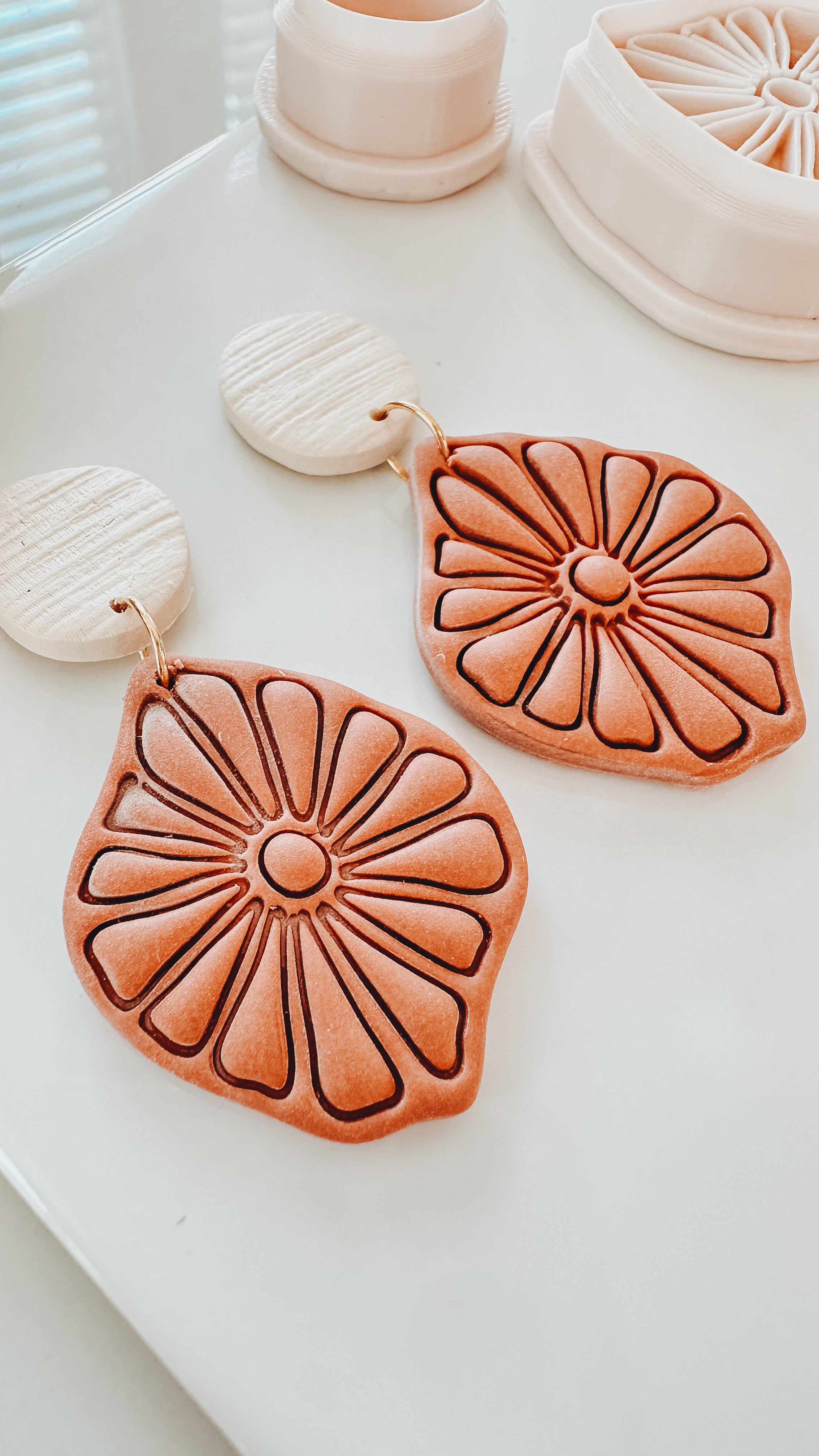Mandarin Abstract Clay Cutter
