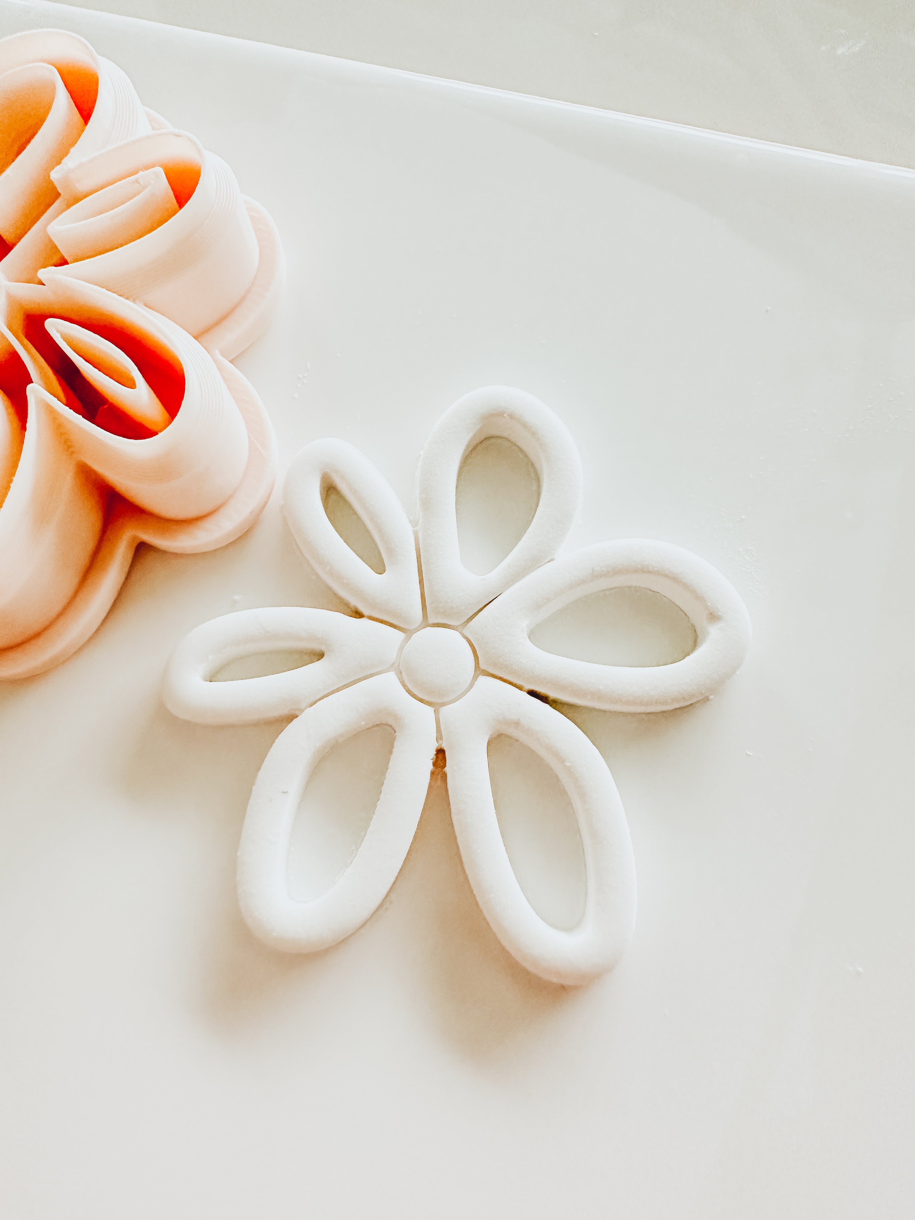 Vienna Skinny Flower Clay Cutter