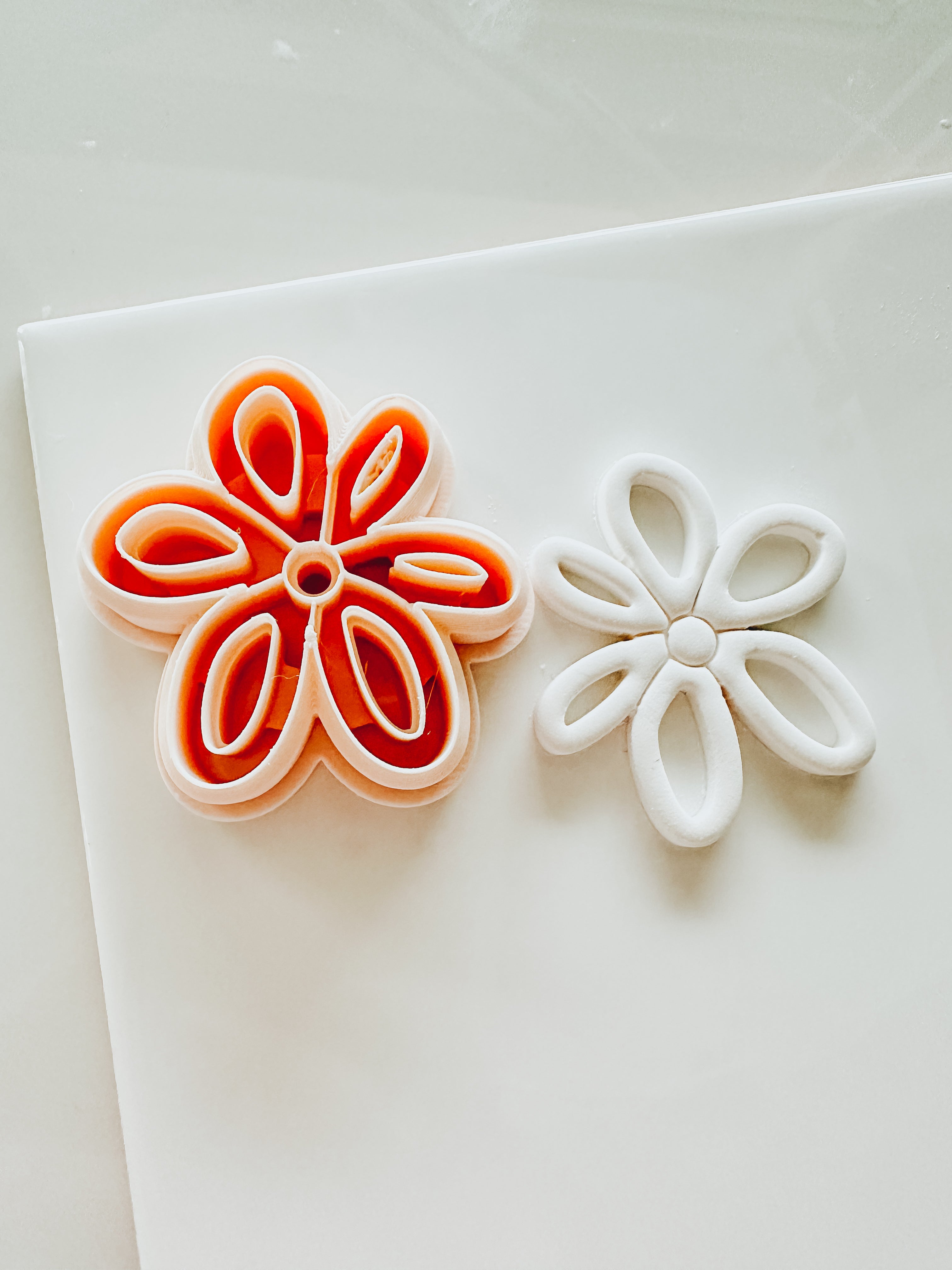 Vienna Skinny Flower Clay Cutter