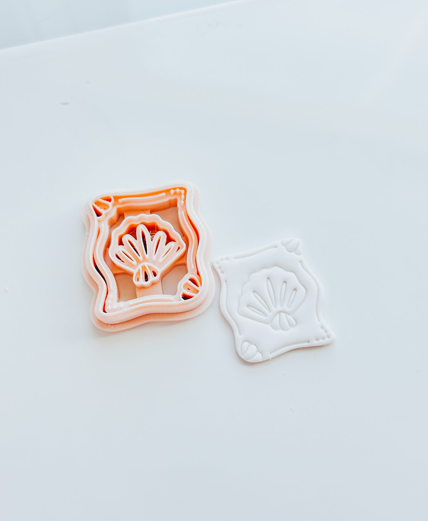 Bianca Shell Embossed Clay Cutter