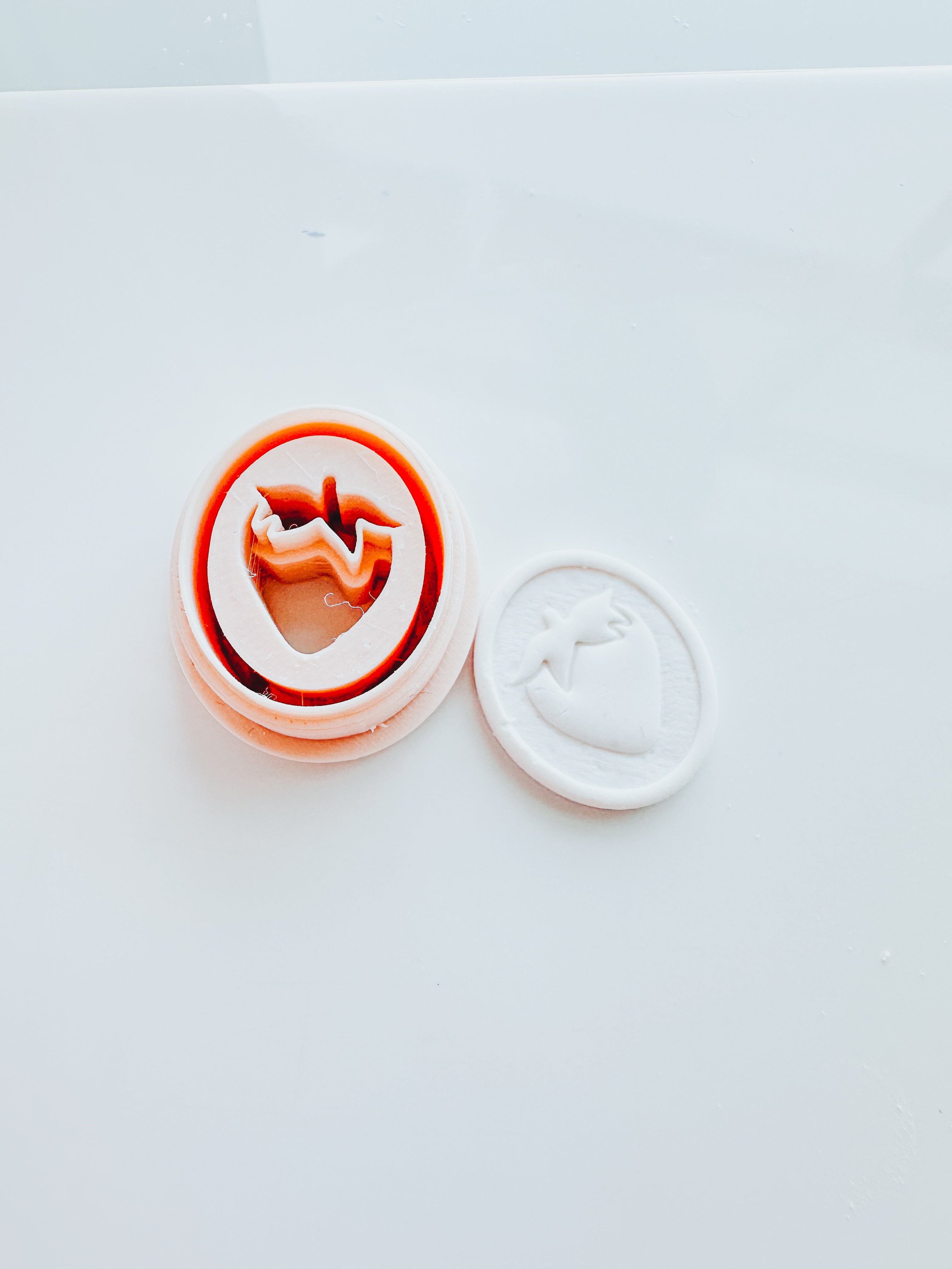 Strawberry Full Press Clay Cutter