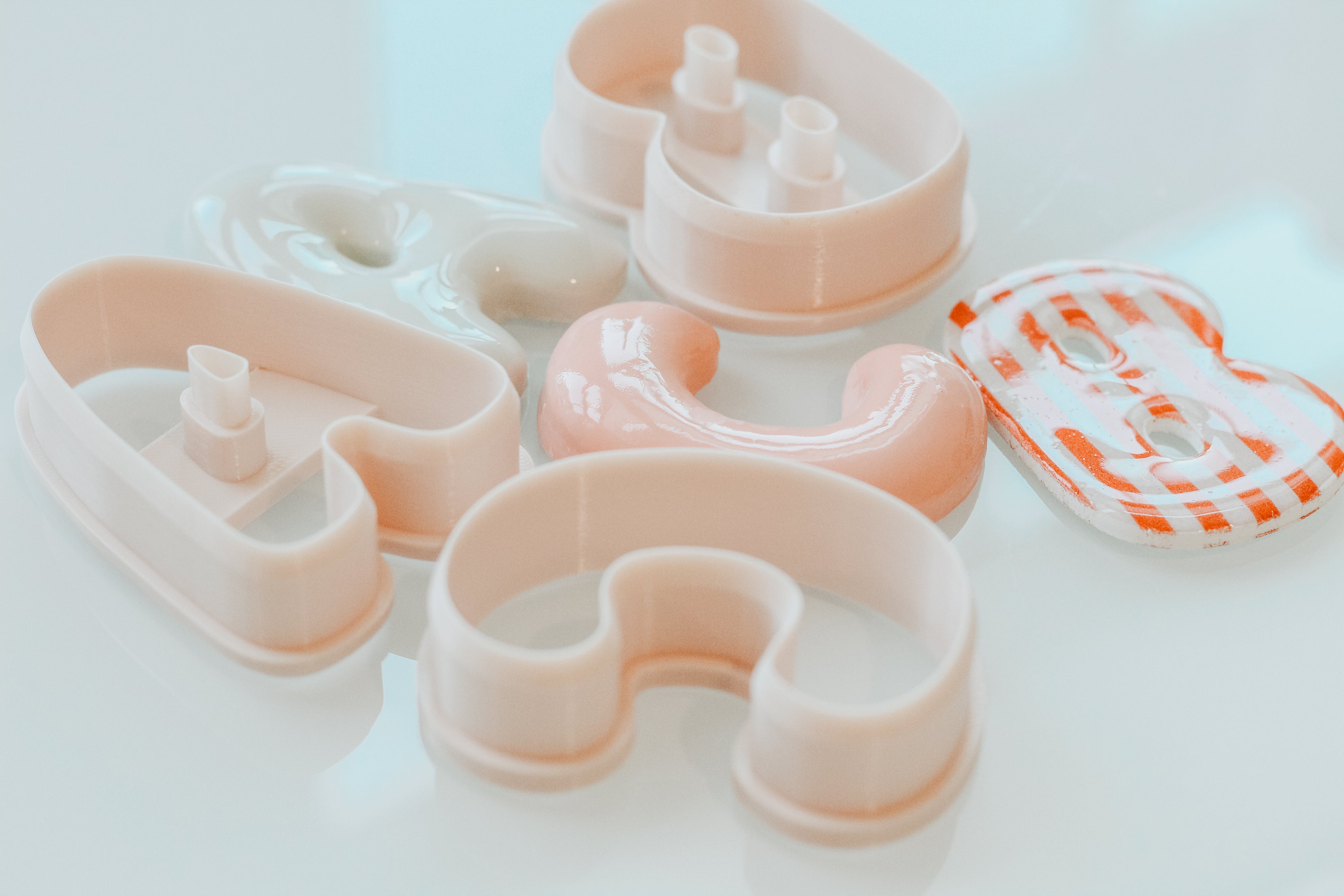Trendy Bubble Letter Clay Cutters 2.50 Inches
