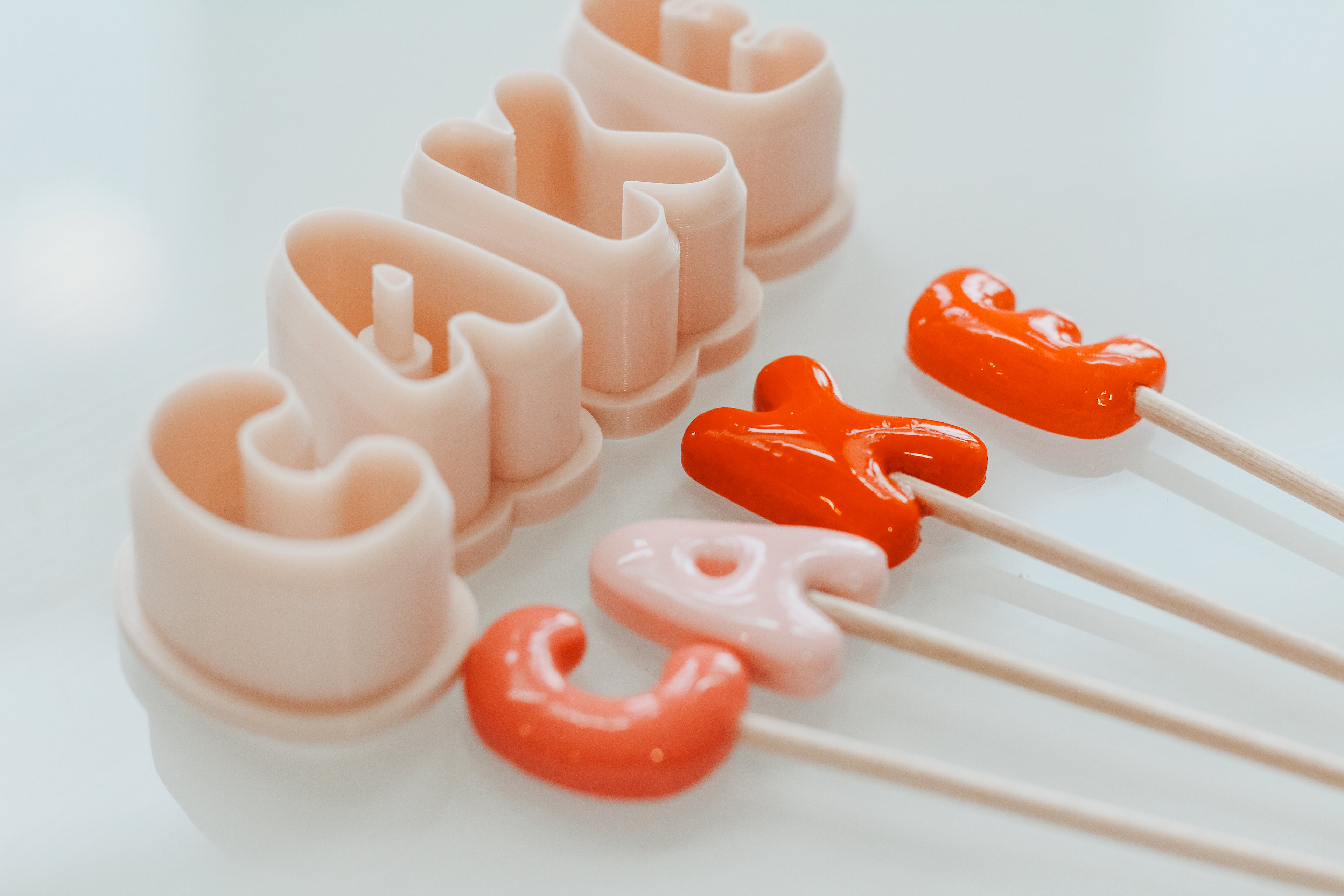 Small Trendy Bubble Letter Clay Cutters 1.0 INCH