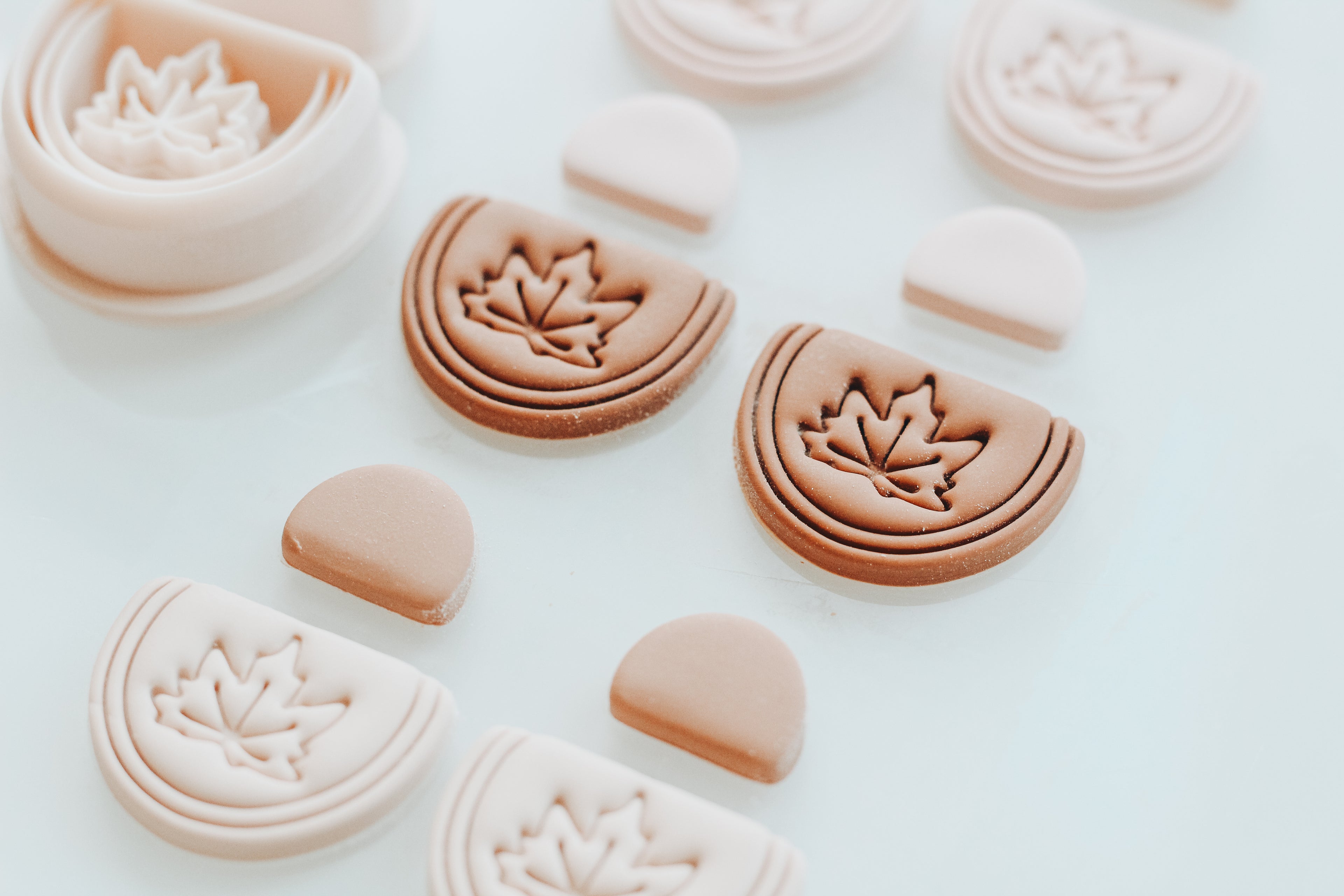 Arched Maple Leaf Clay Cutter Set