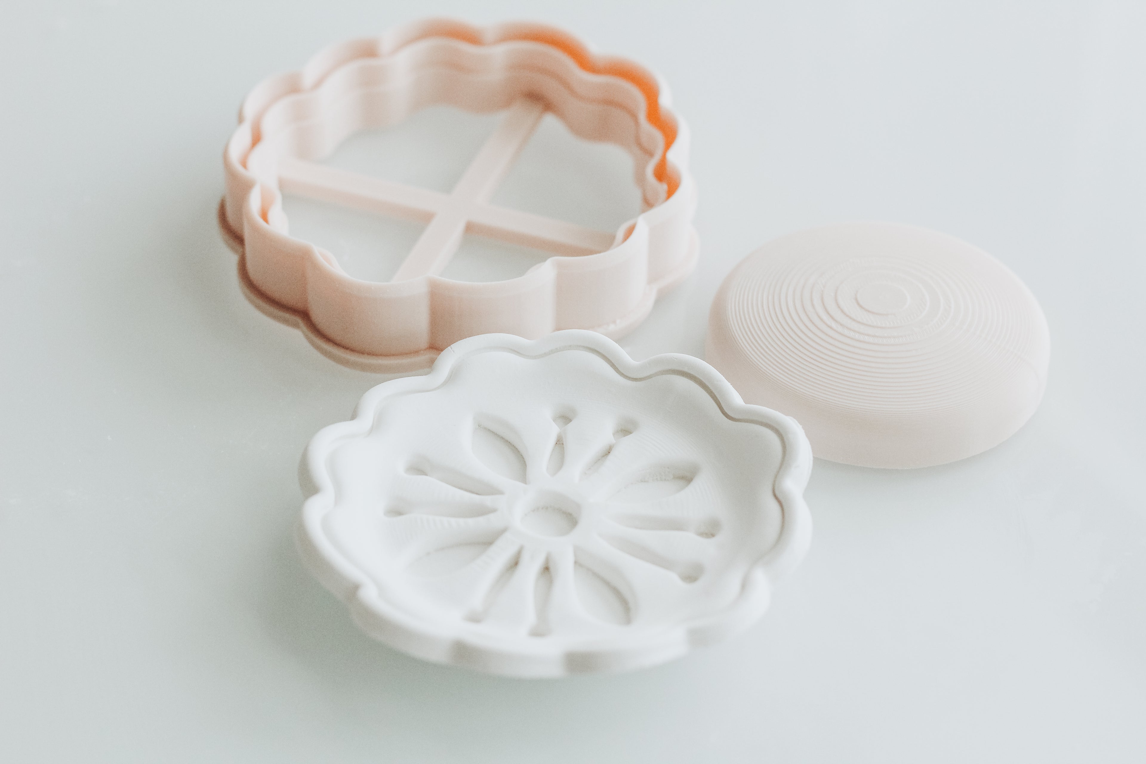 Wavy Embossec Trinket Dish & Shaper Tool (stamp sold separately)