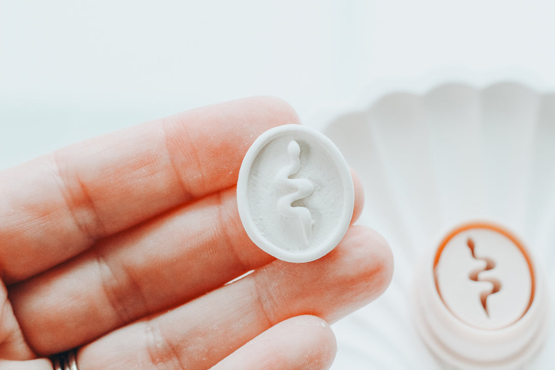 Full Press Western Snake Clay Cutter