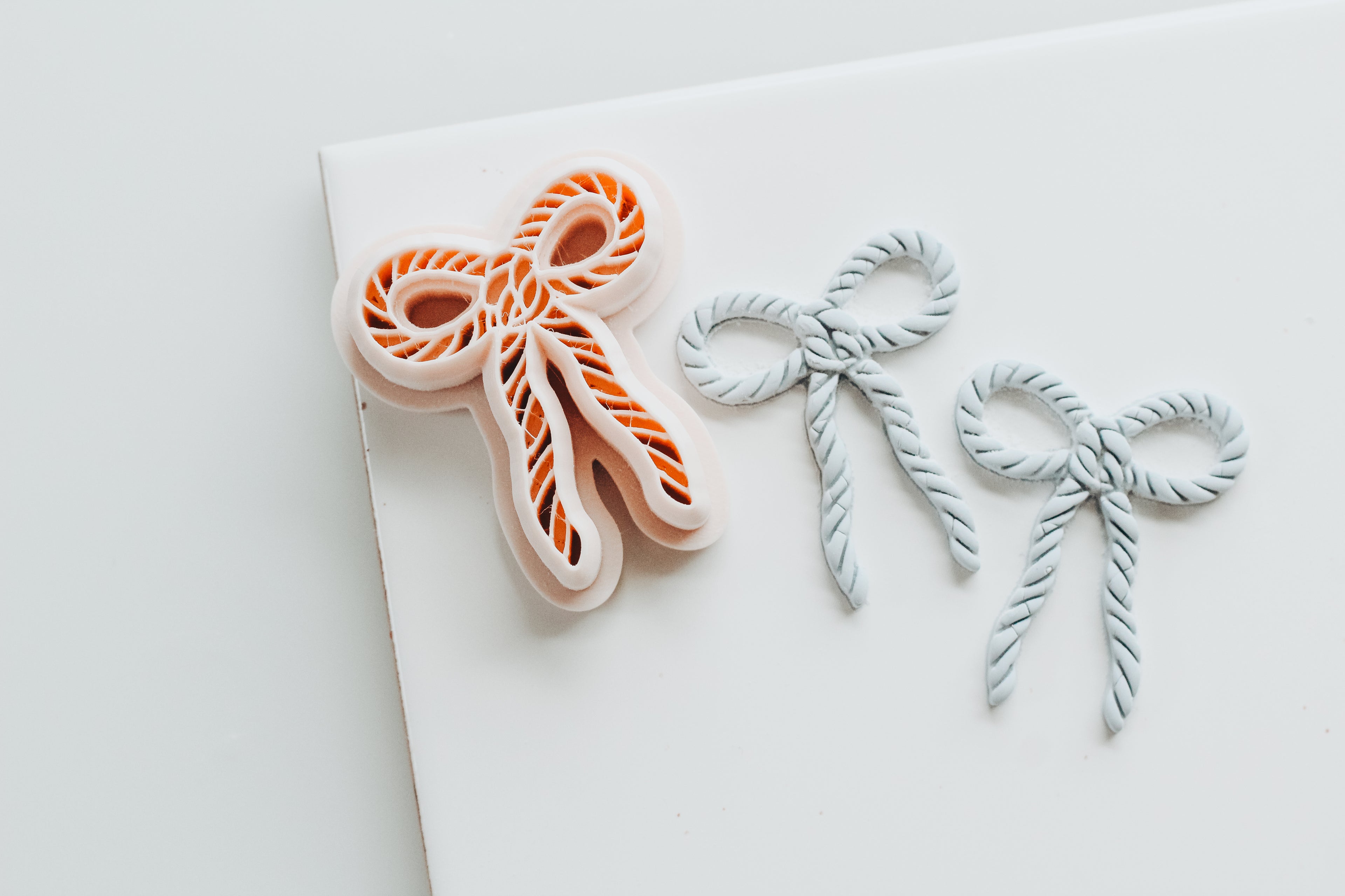 Rope Bow Clay Cutter