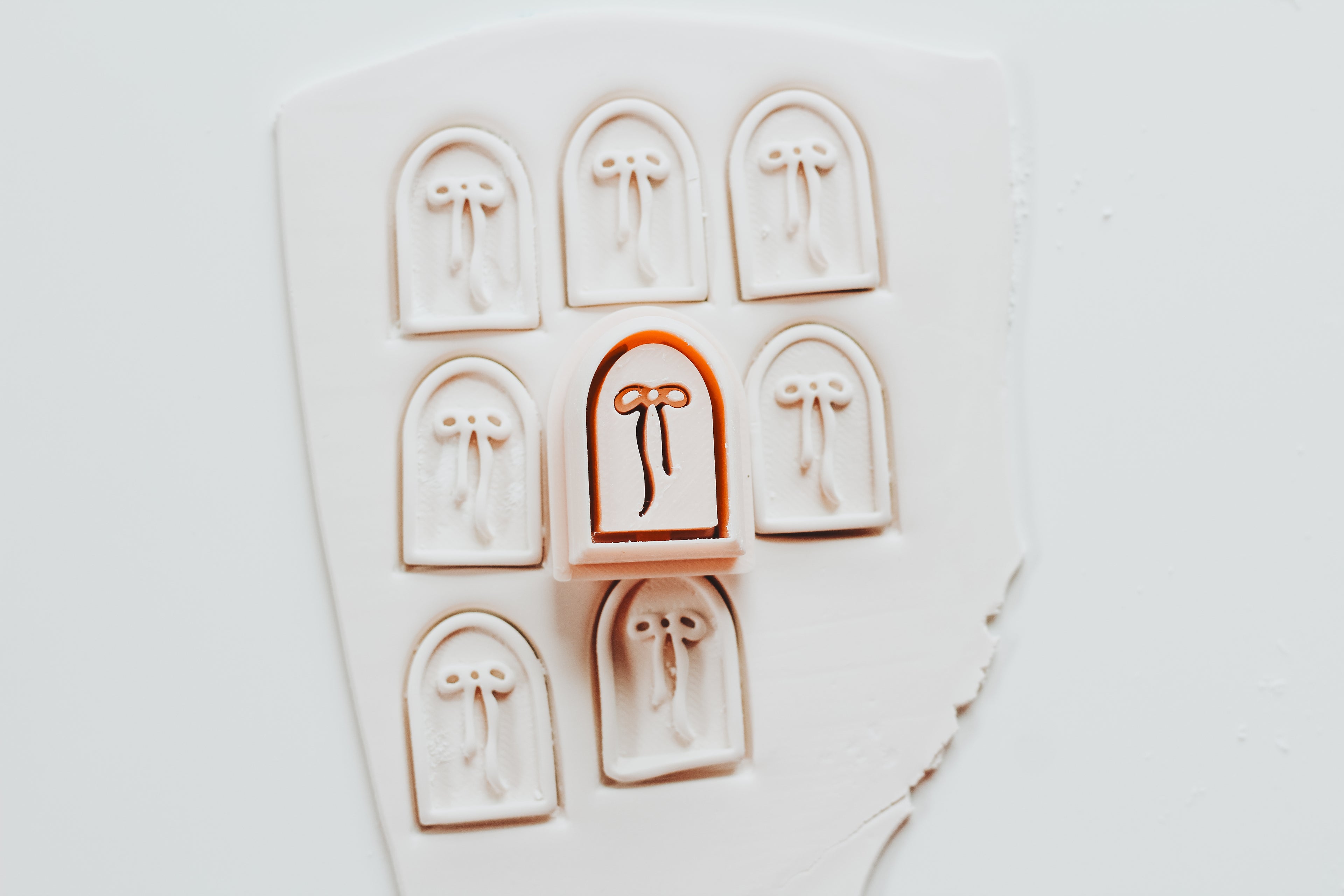 Full Press Bow Arch Clay Cutter Set