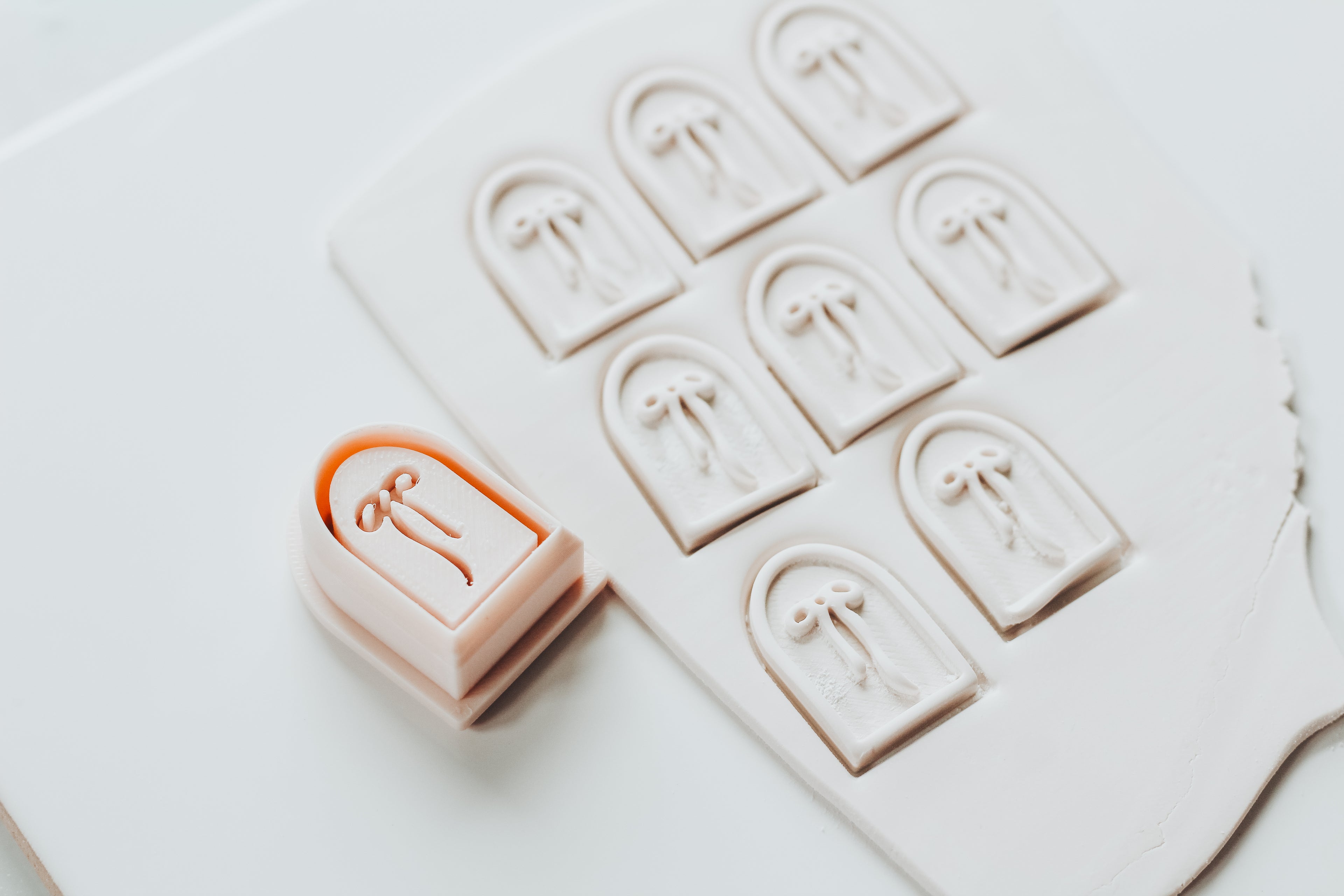 Full Press Bow Arch Clay Cutter Set