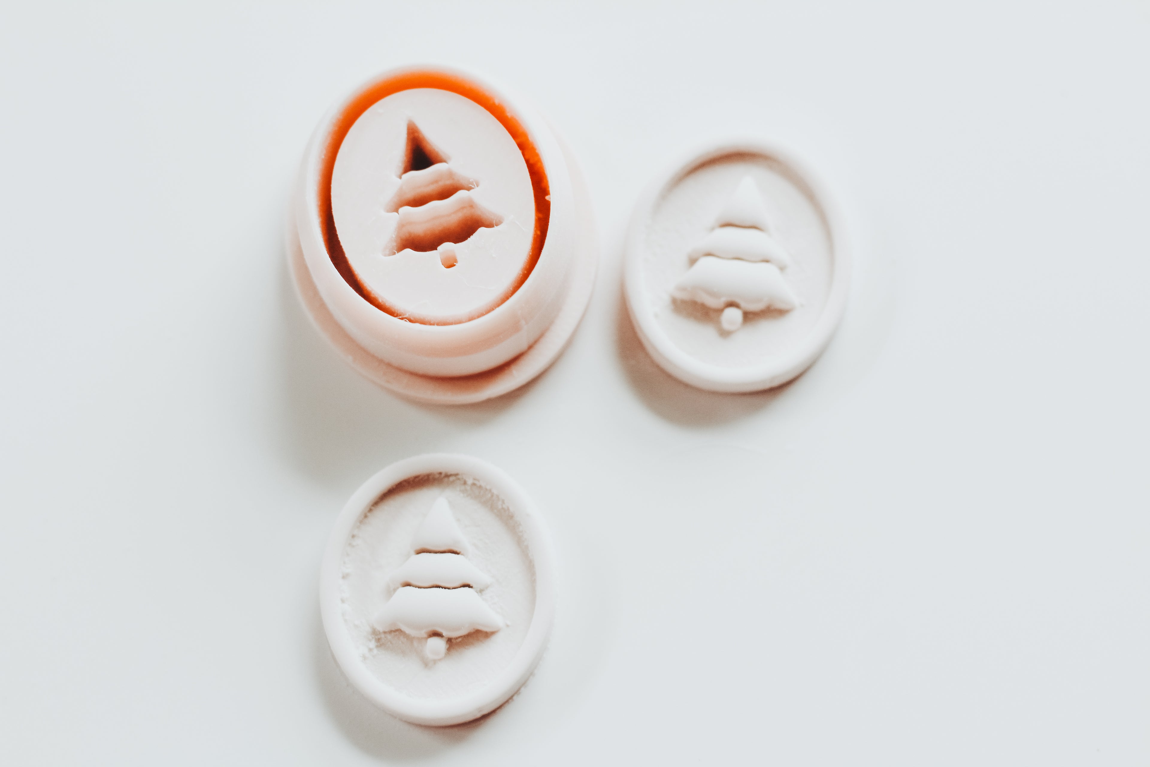 Full Press Scallop Tree Clay Cutter Set