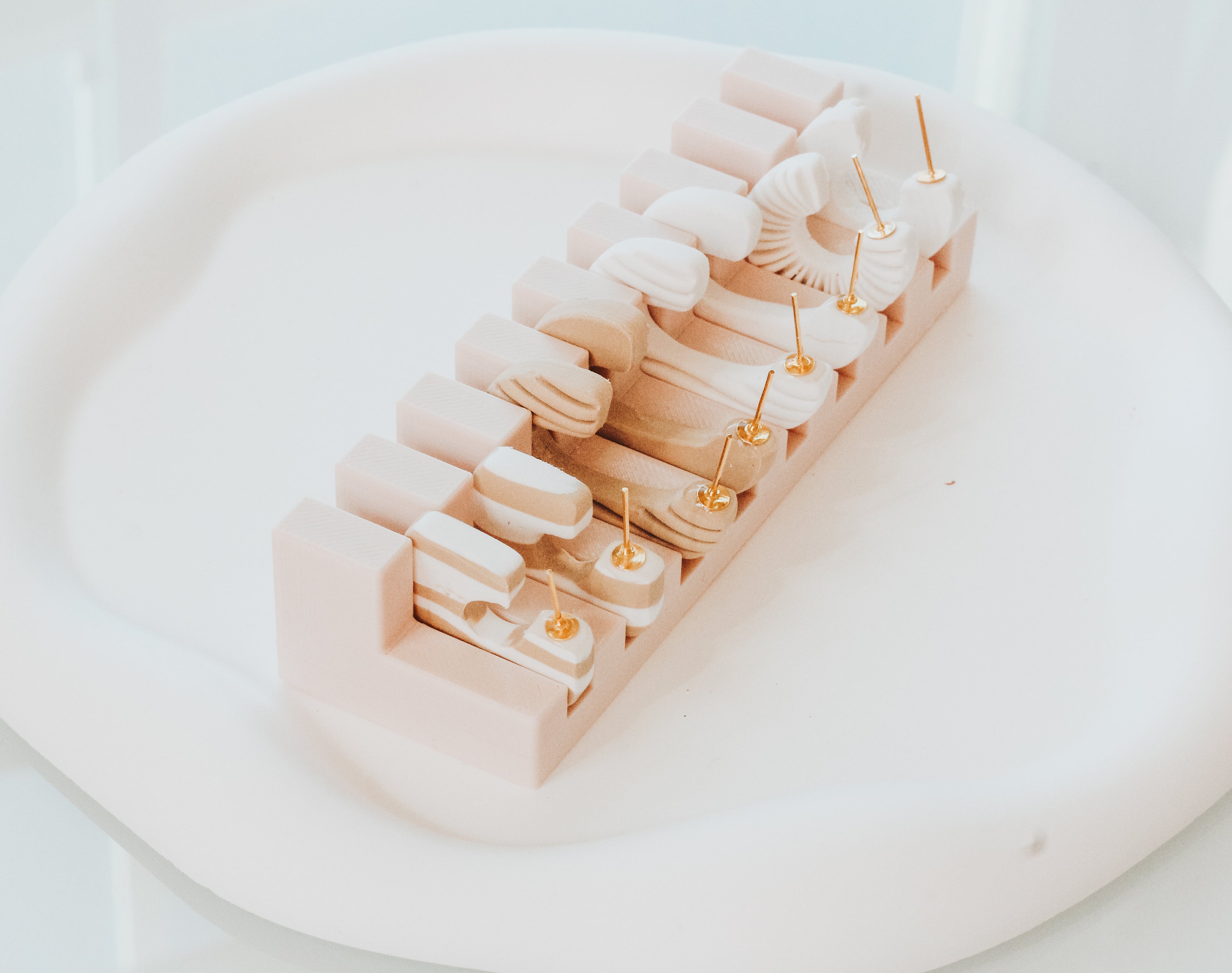 Large Hoop / Huggie Tray (Designed for Hoops 5mm Thick or Less)
