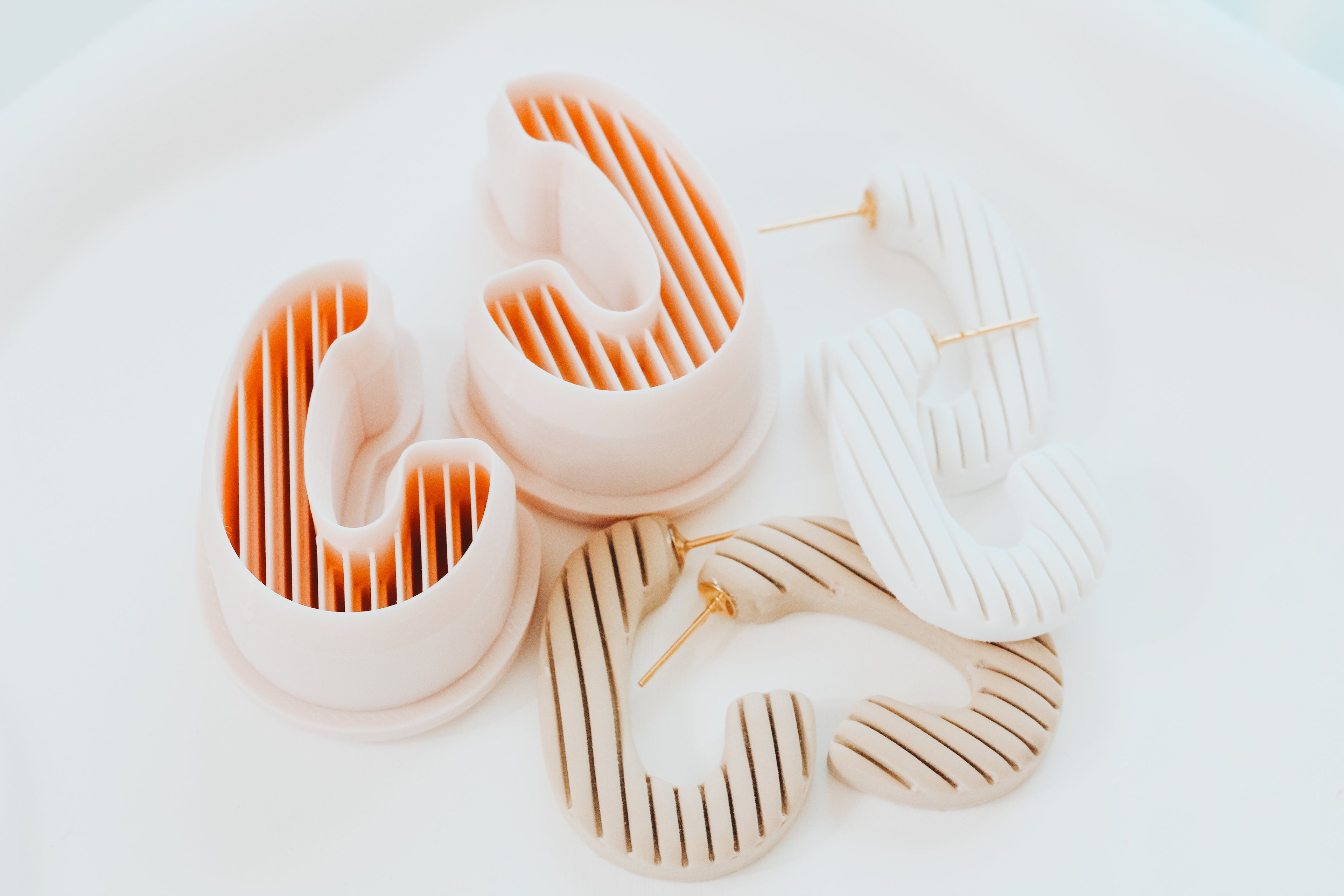Lined Oval Hoop / Huggie Clay Cutter Mirrored Set