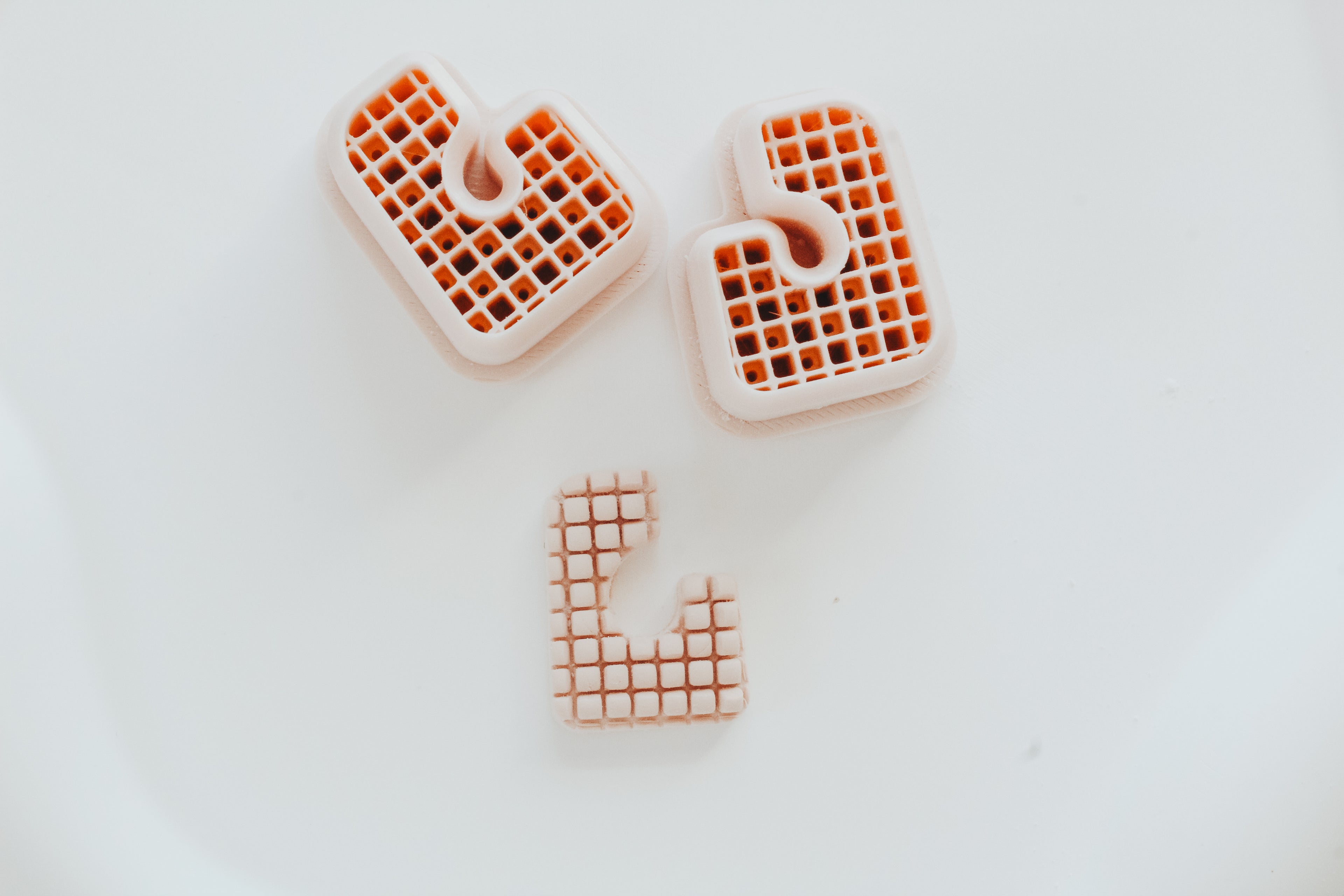Trendy Checkered Hoop / Huggie Clay Cutter Mirrored Set