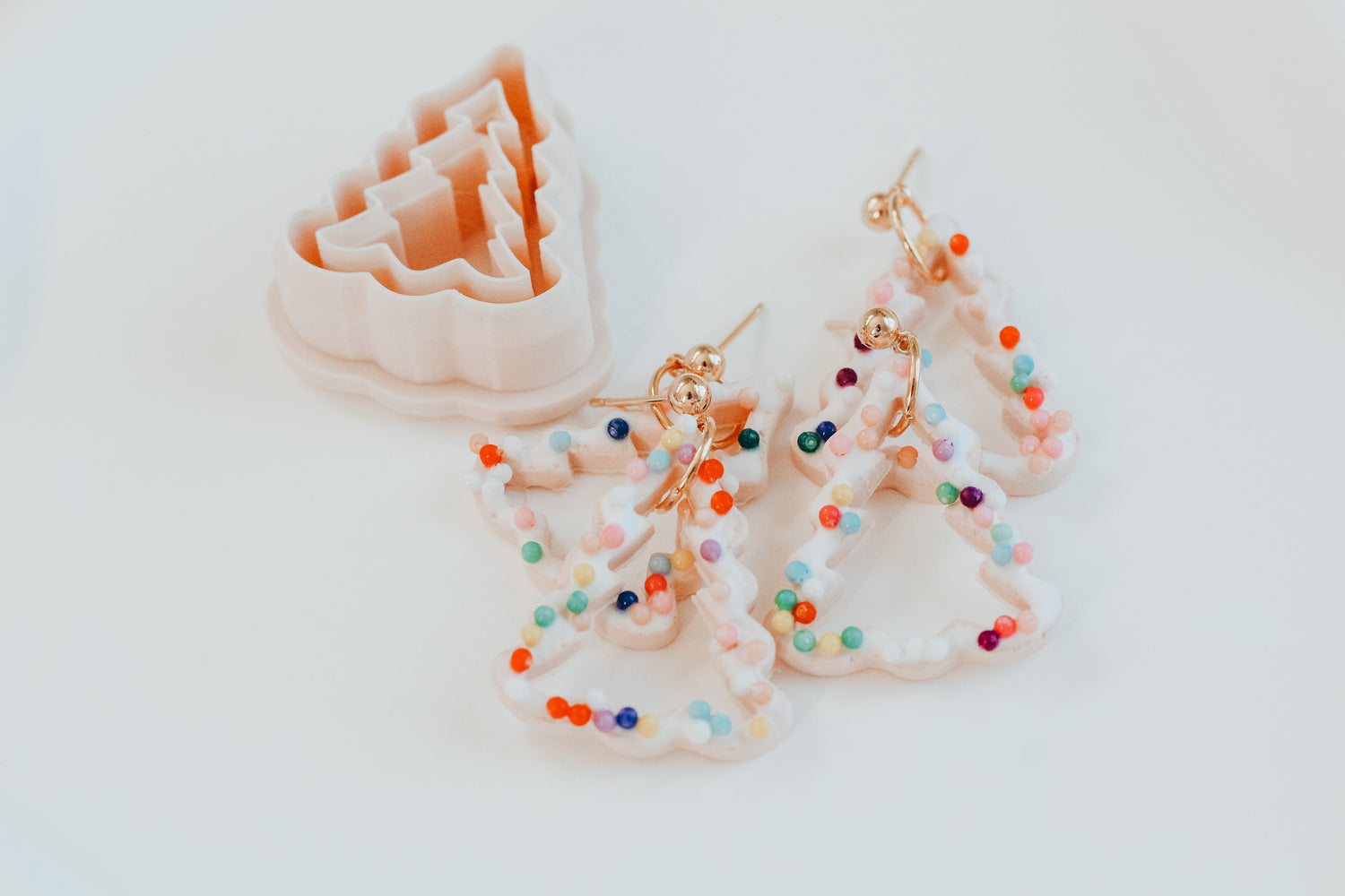 Skinny Scallop Tree Clay Cutter