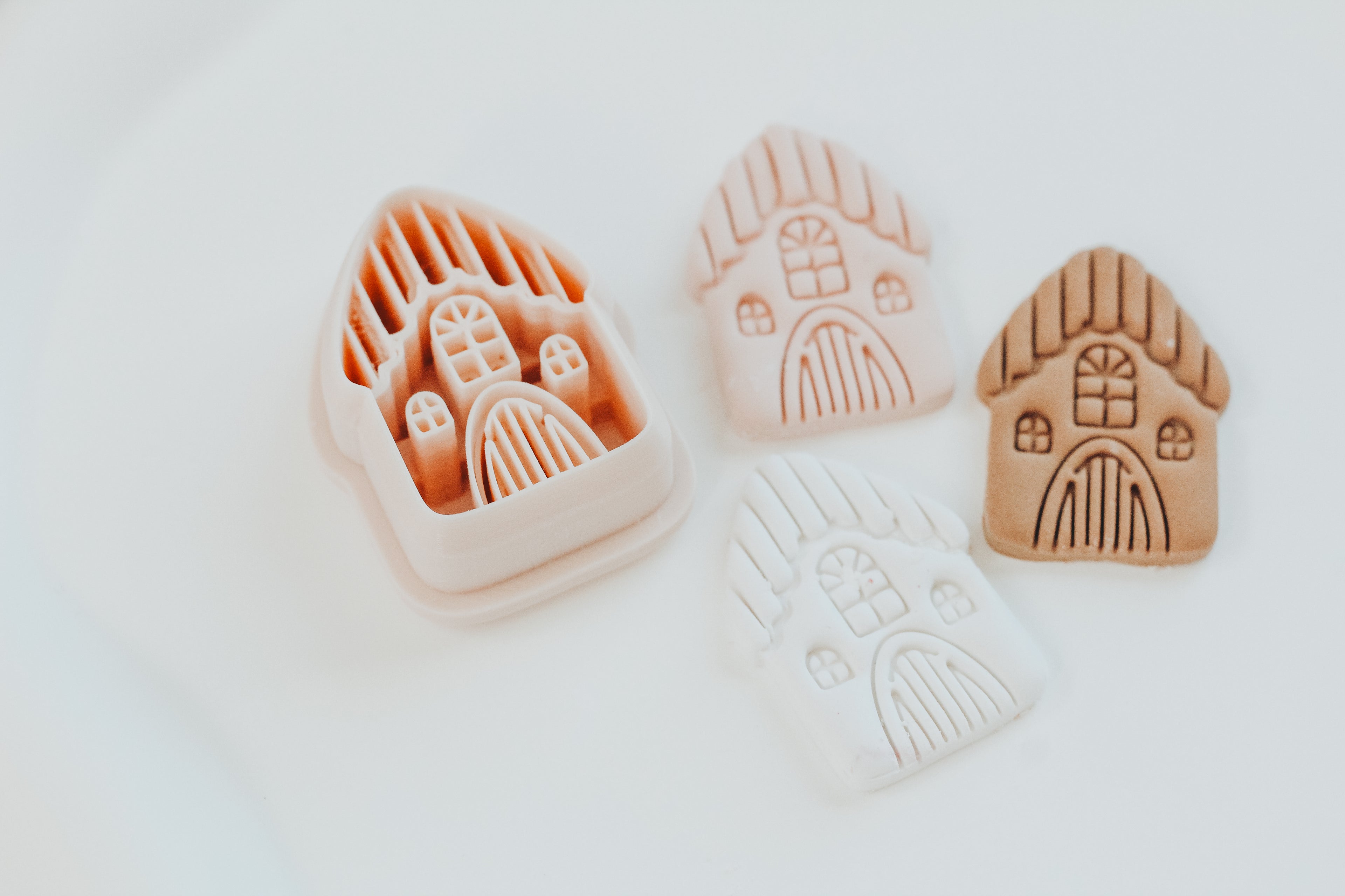 Cozy Gingerbread House Clay Cutter